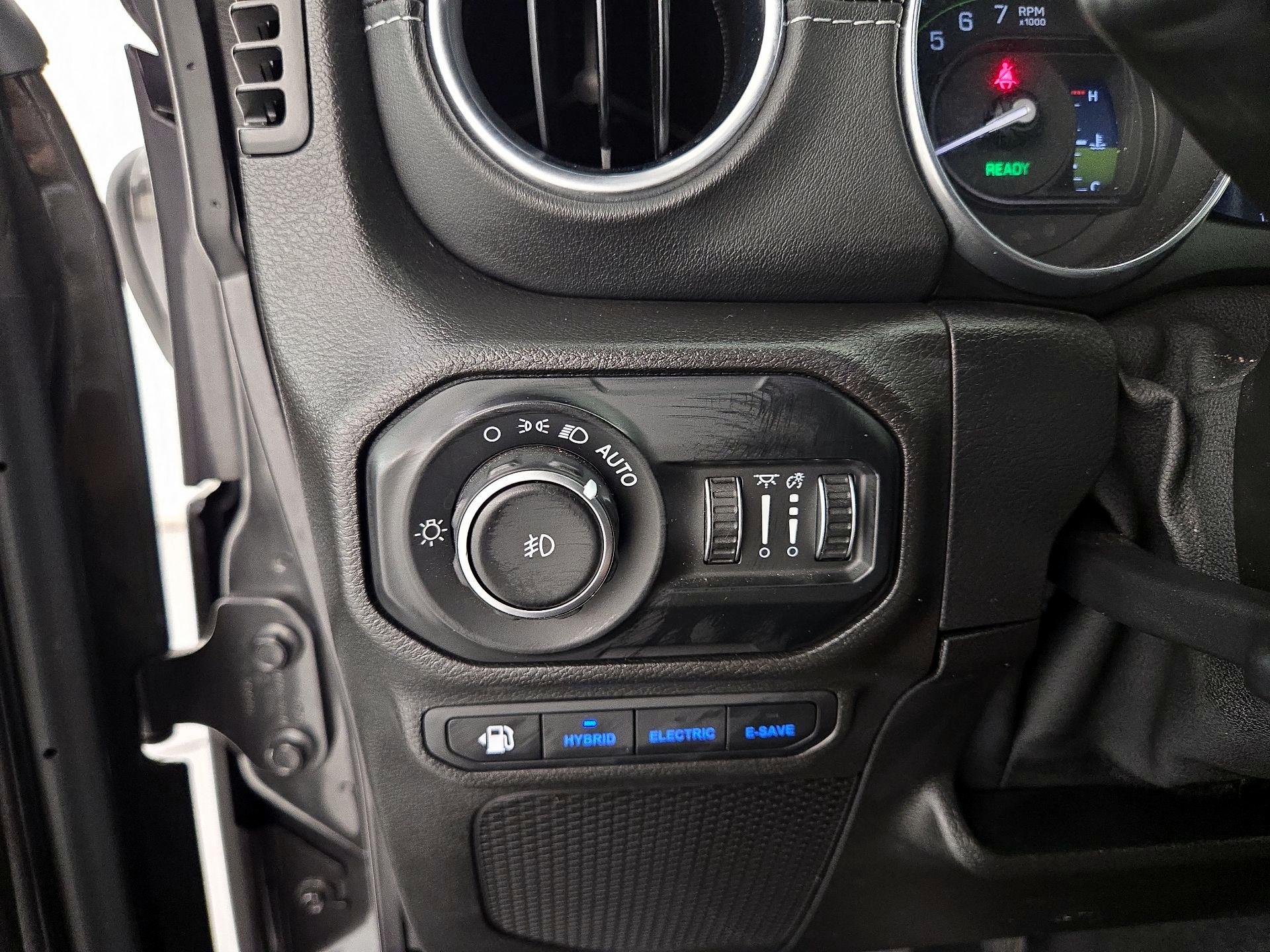 Thumbnail: 2021 Jeep Wrangler - 13