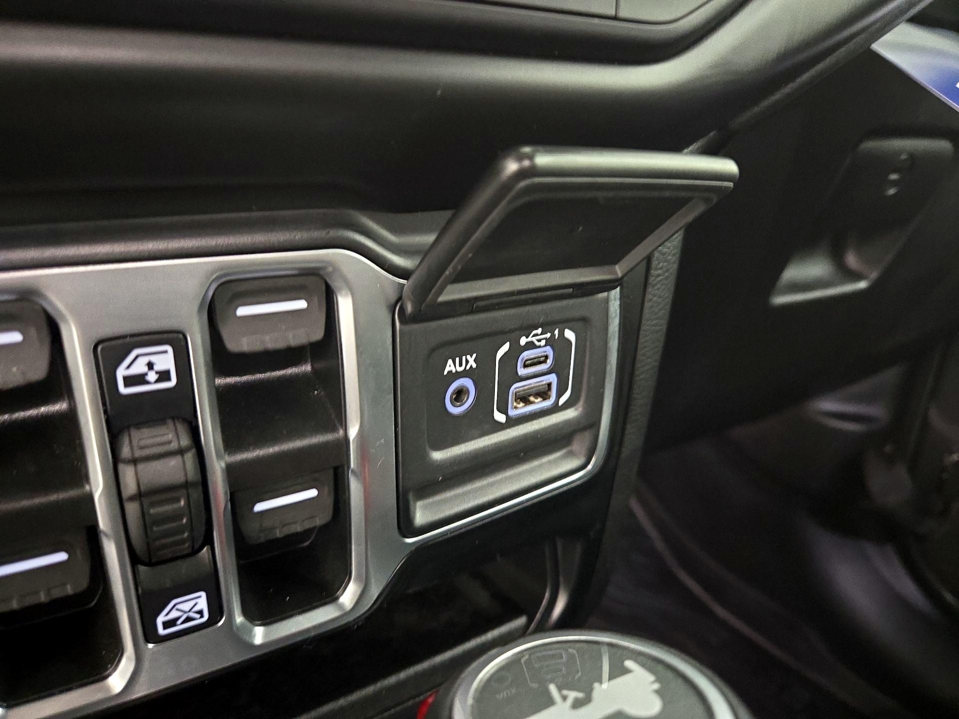 Thumbnail: 2021 Jeep Wrangler - 19