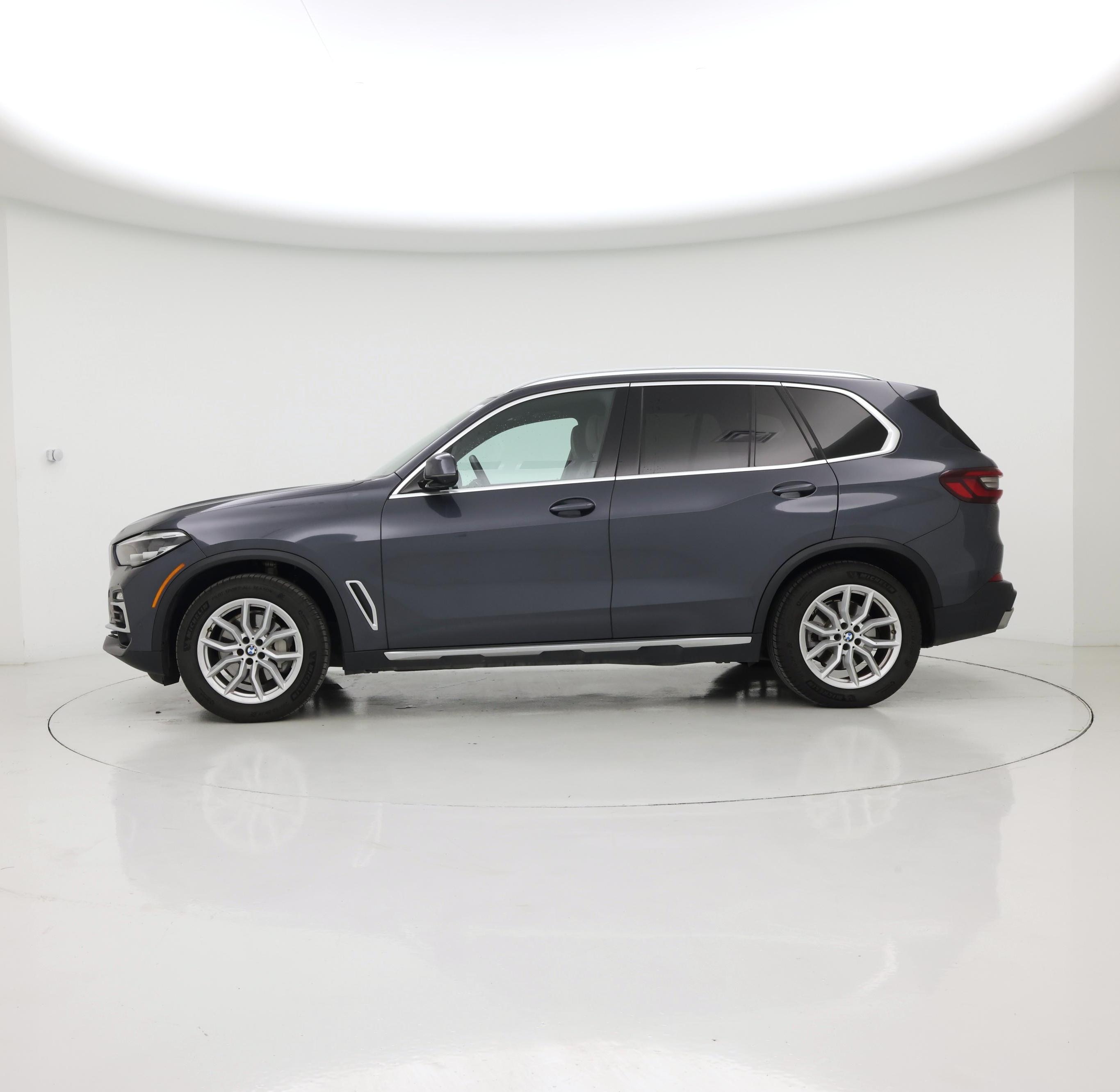 Thumbnail: 2021 BMW X5 - 3