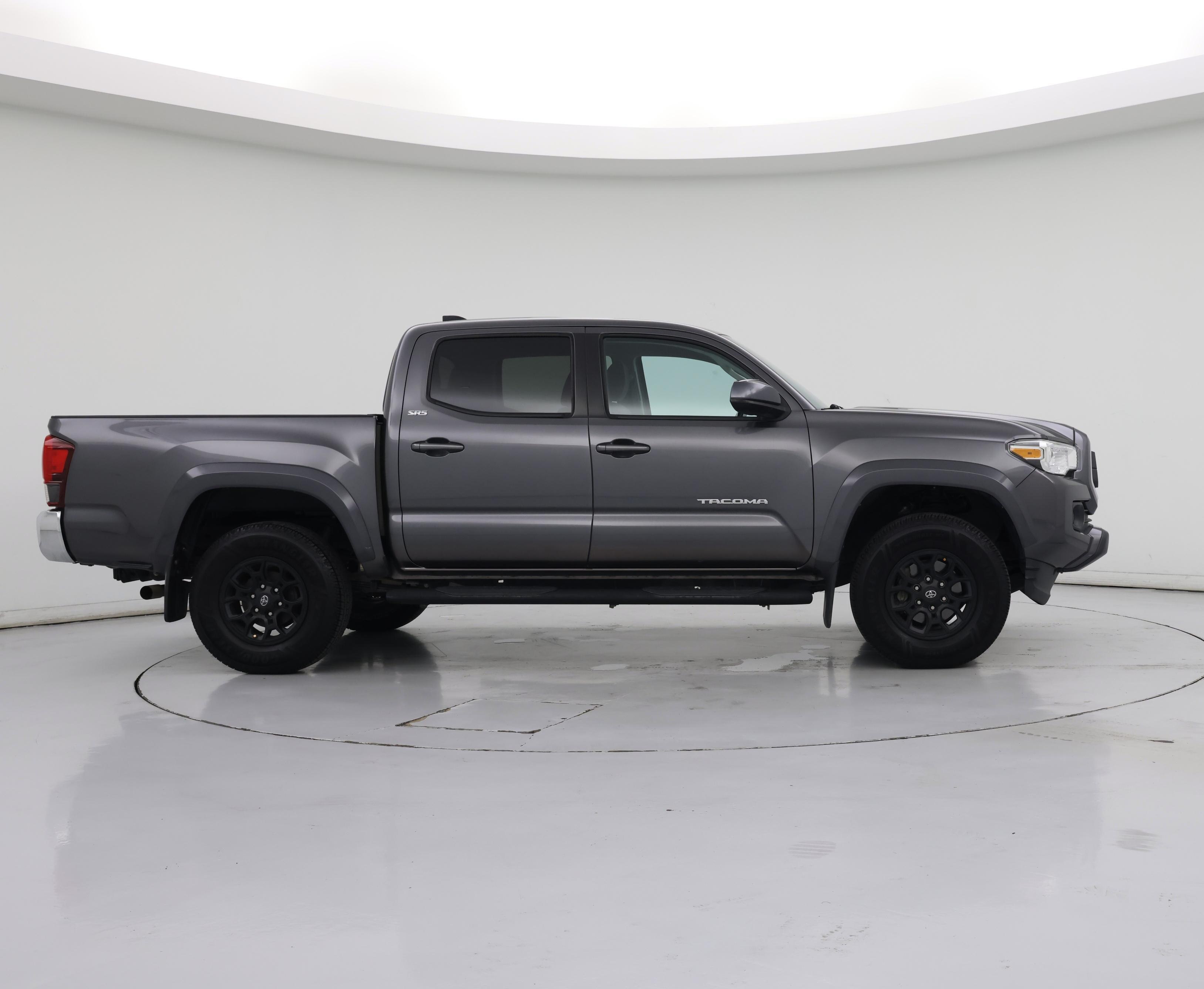 Thumbnail: 2021 Toyota Tacoma - 7