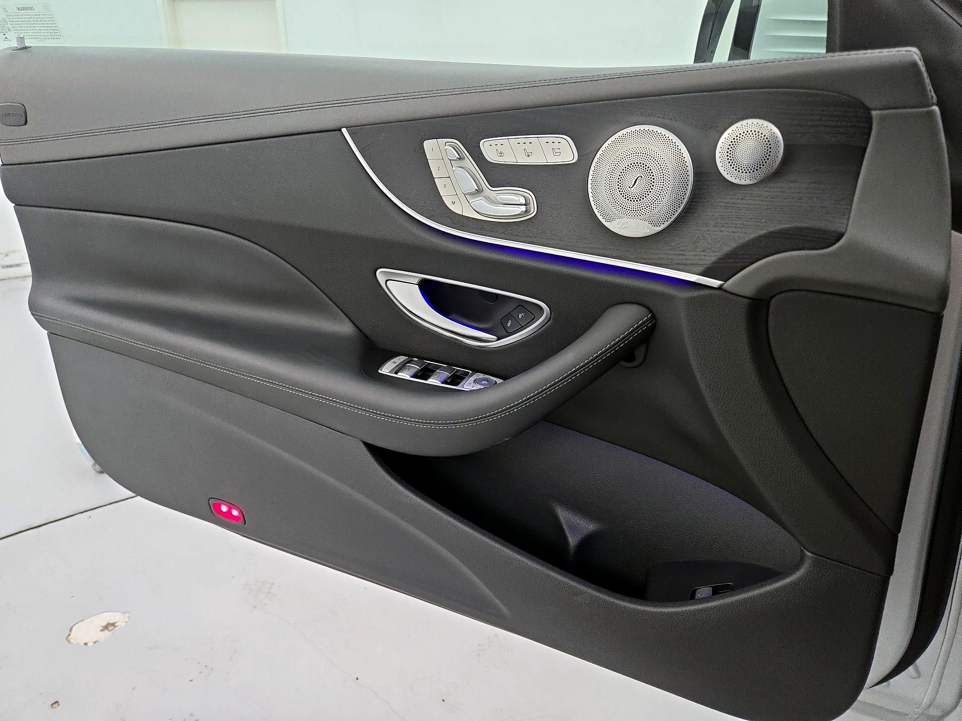 Thumbnail: 2019 Mercedes-Benz E-Class - 12