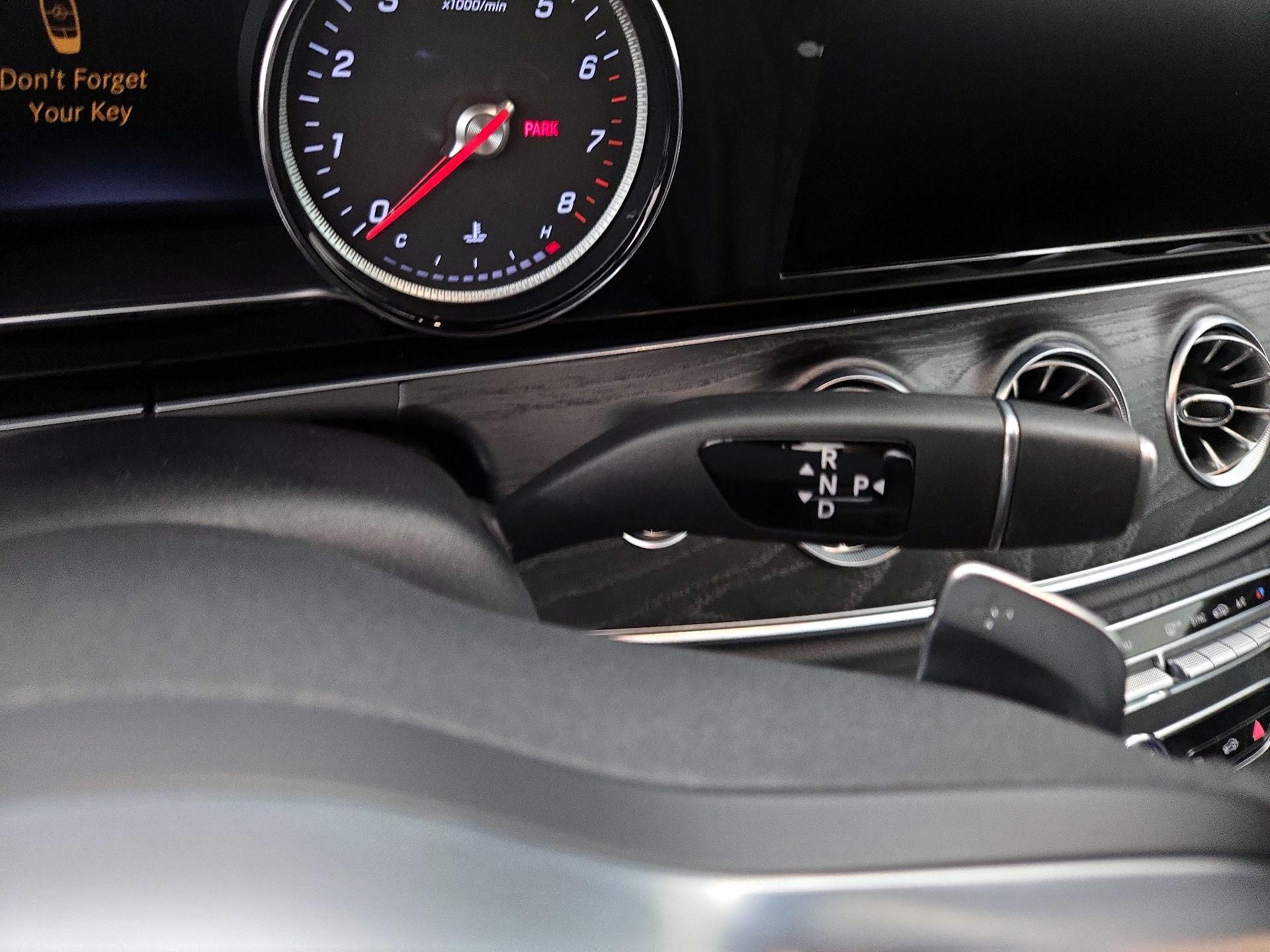 Thumbnail: 2019 Mercedes-Benz E-Class - 18