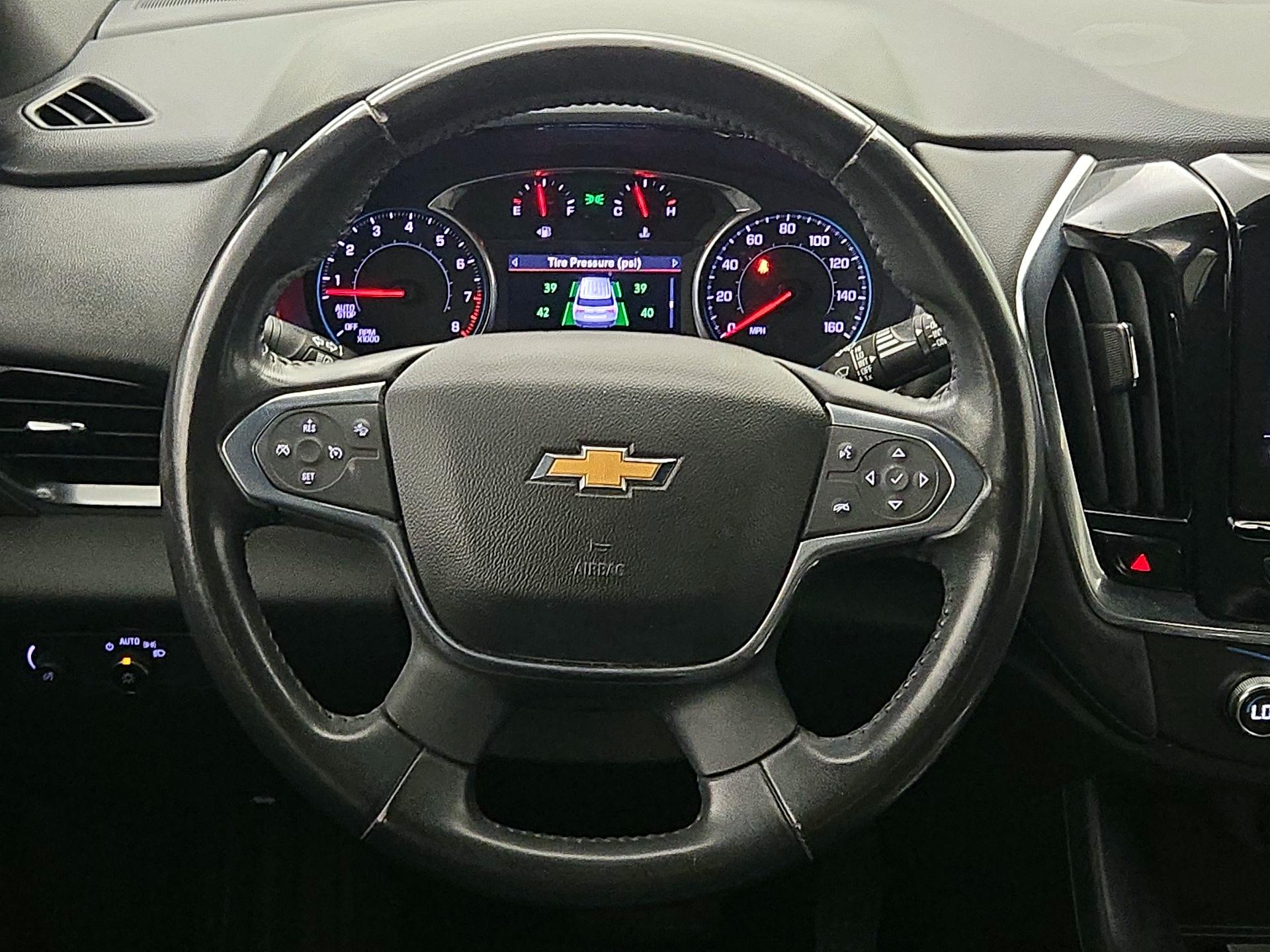 Thumbnail: 2022 Chevrolet Traverse - 10