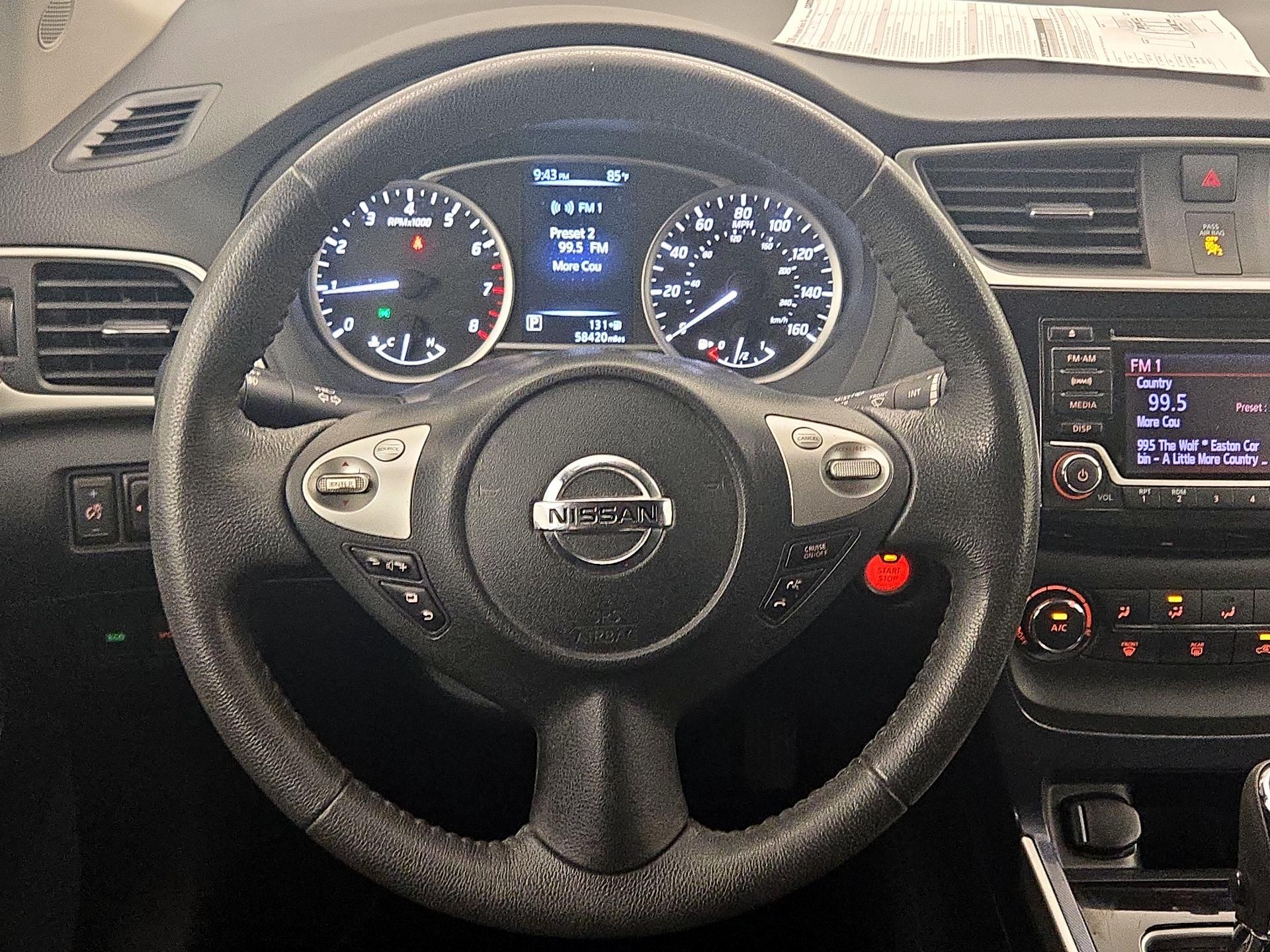 Thumbnail: 2017 Nissan Sentra - 10