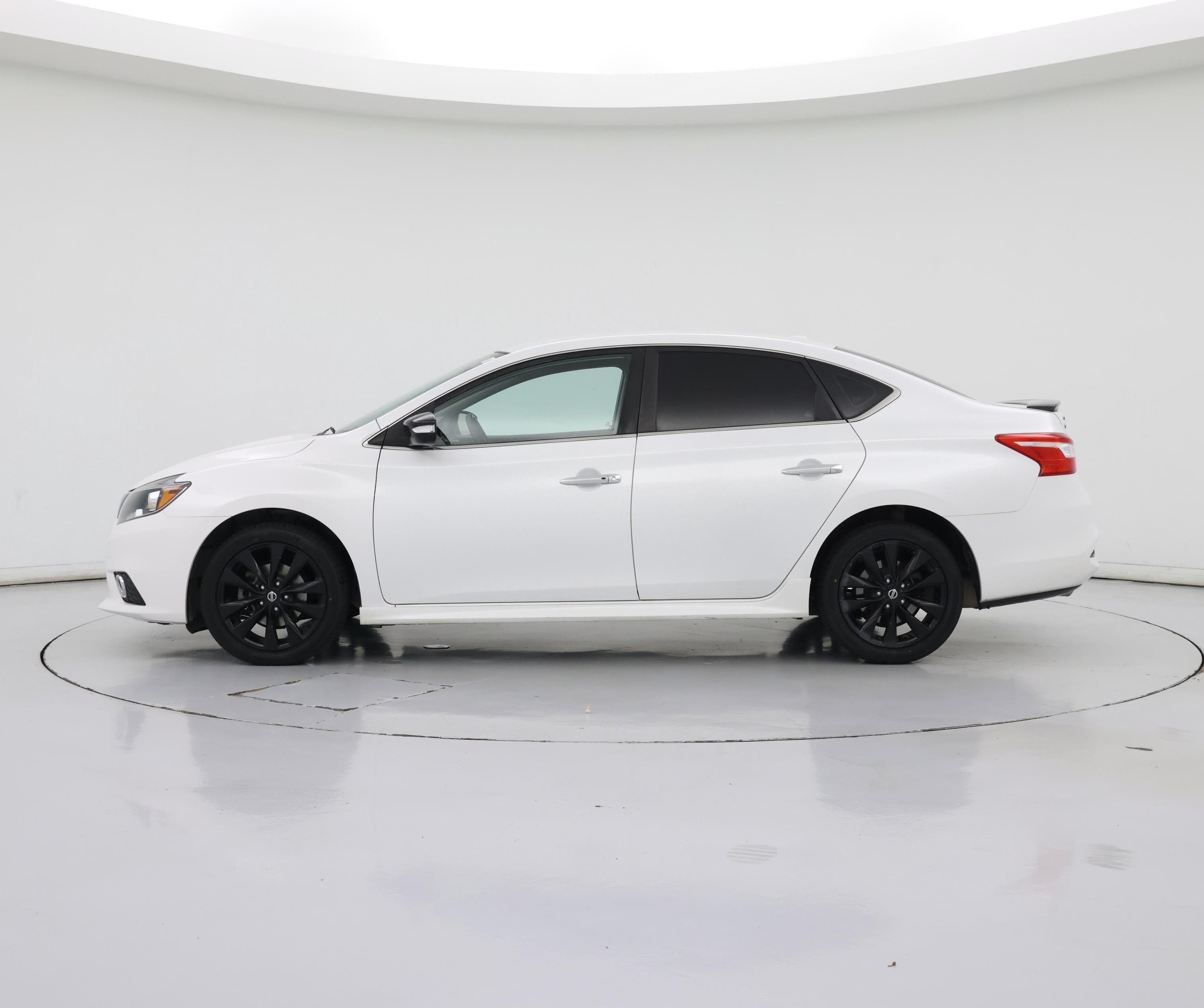 Thumbnail: 2017 Nissan Sentra - 3