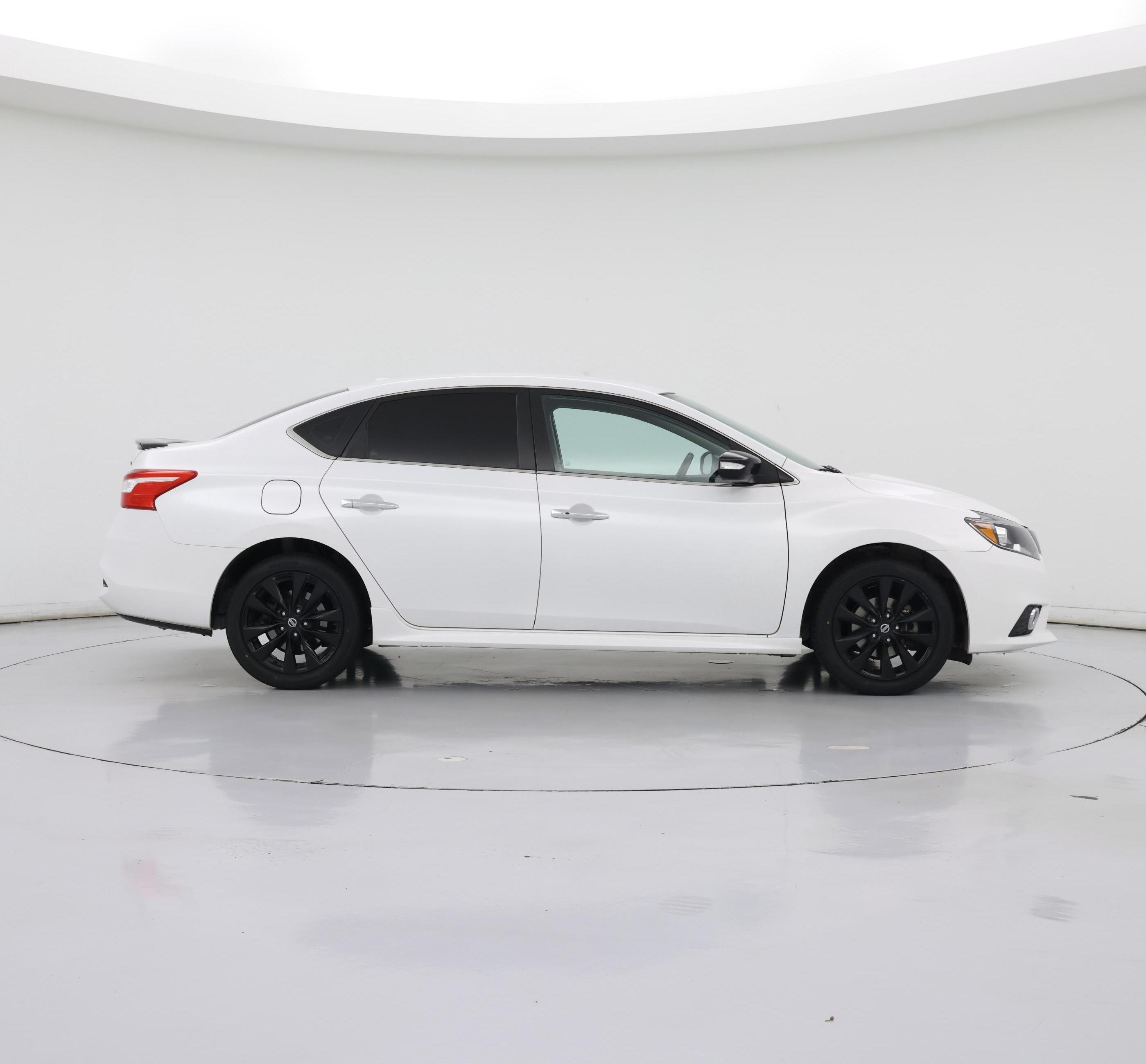 Thumbnail: 2017 Nissan Sentra - 7
