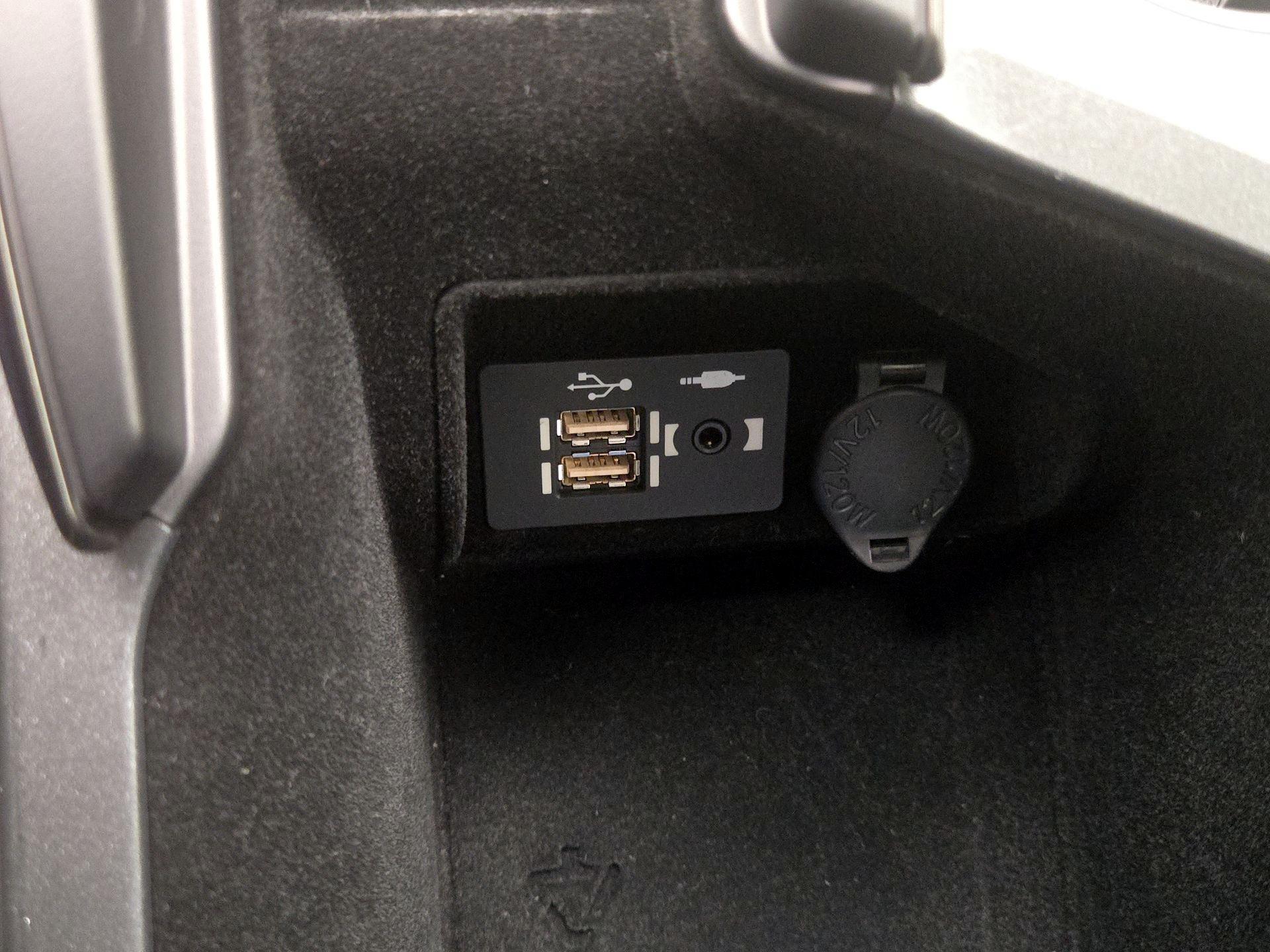 Thumbnail: 2024 Lexus IS - 18