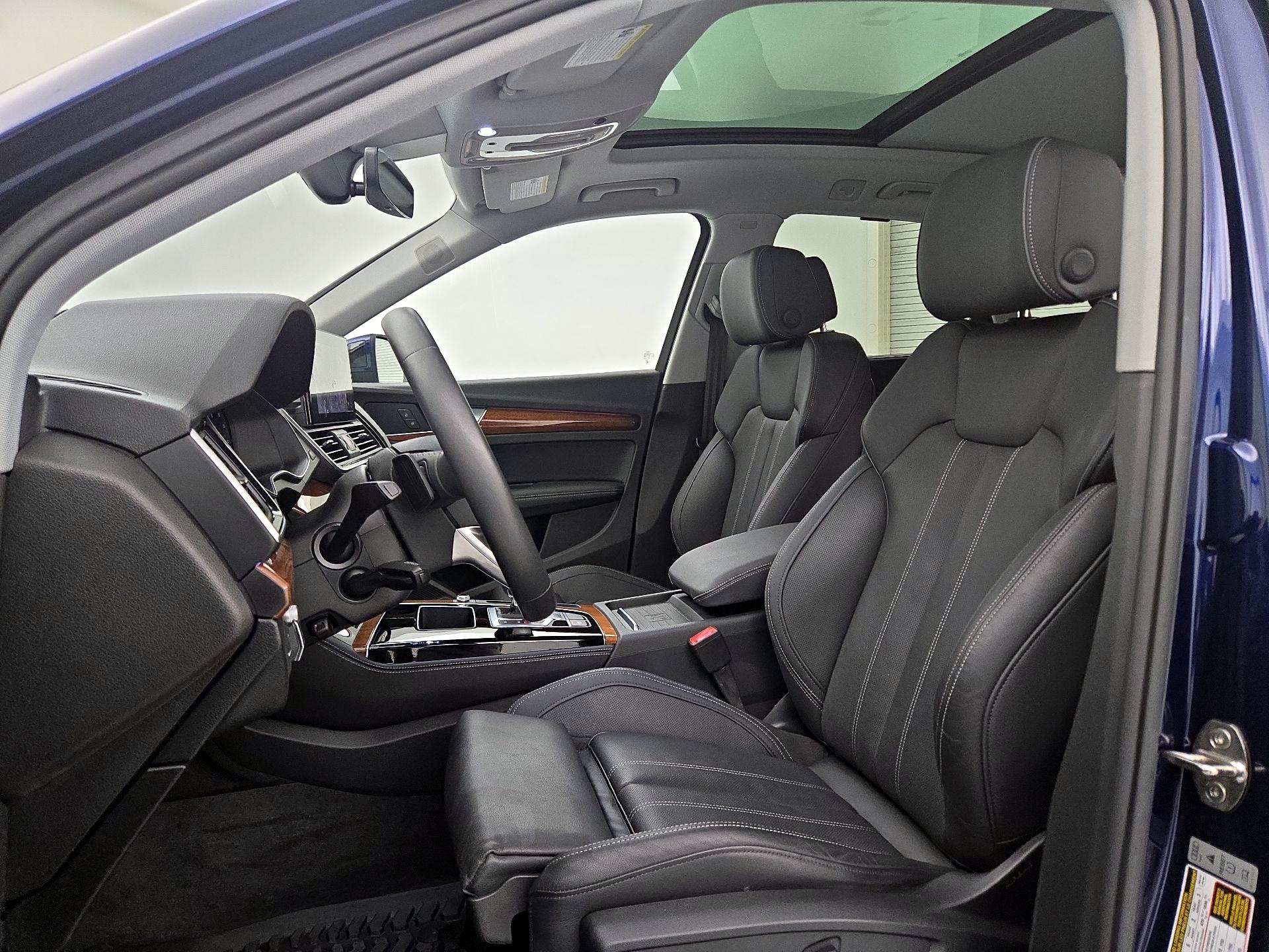 Thumbnail: 2023 Audi Q5 - 11