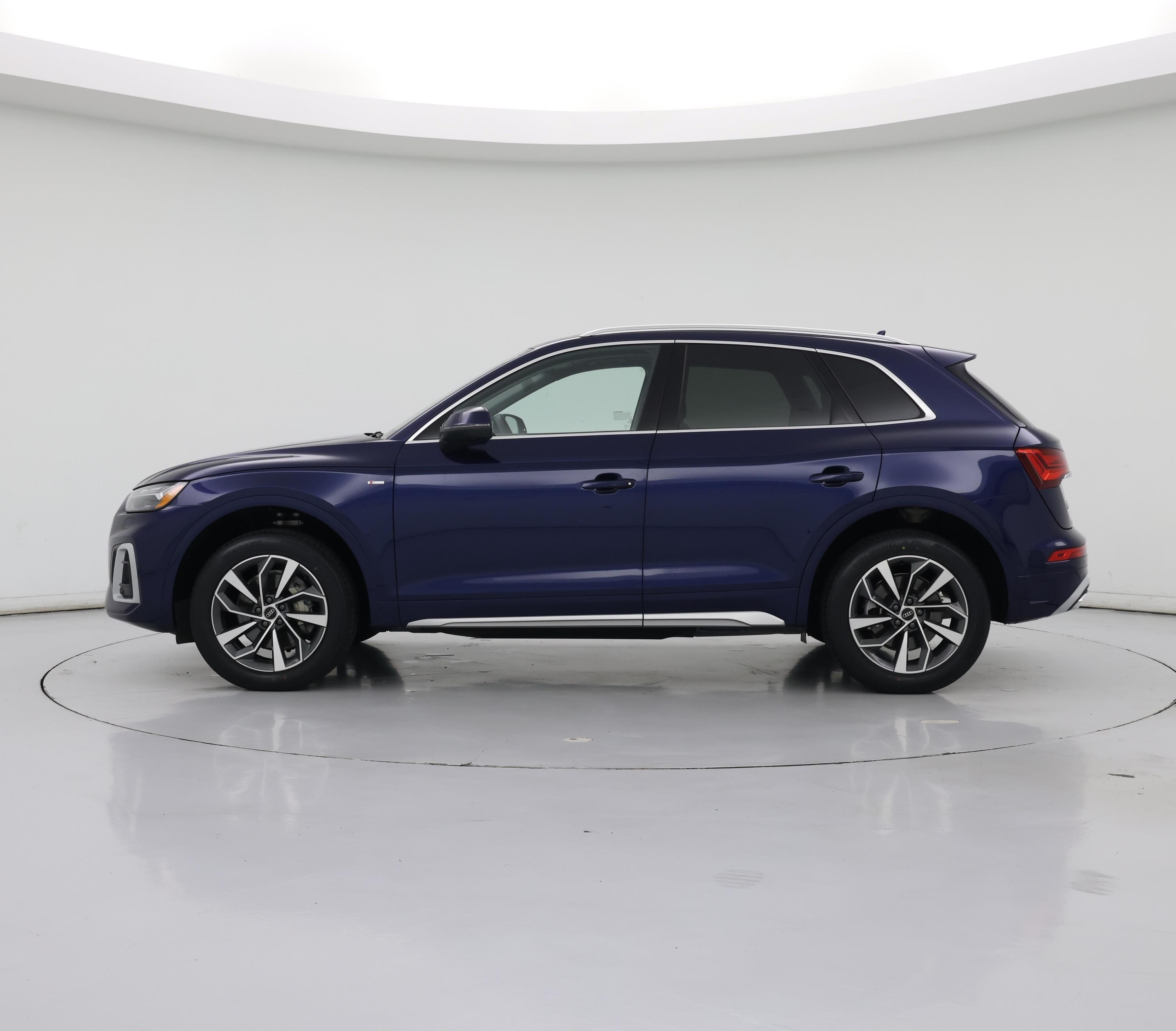 Thumbnail: 2023 Audi Q5 - 3