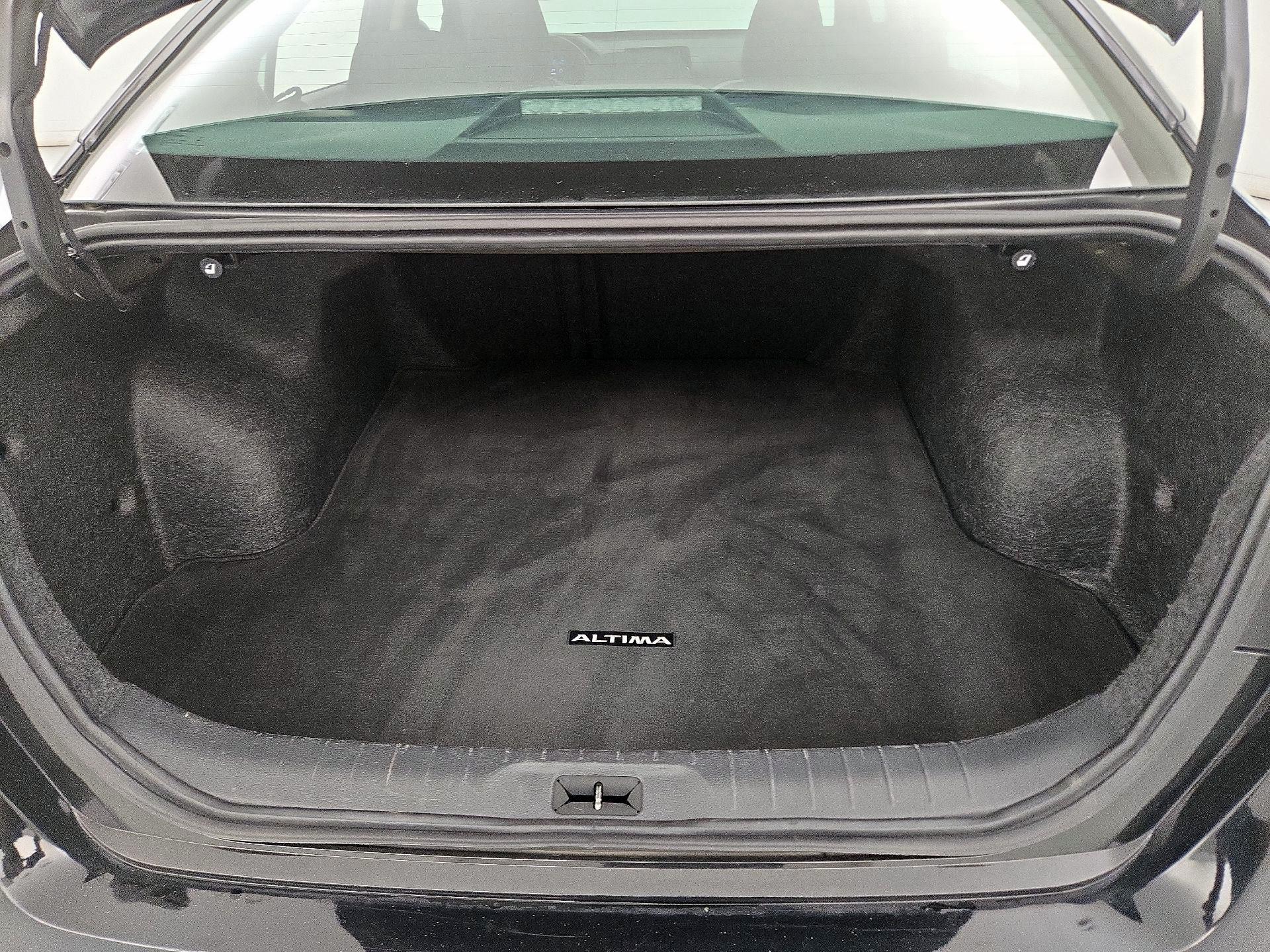 Thumbnail: 2023 Nissan Altima - 20