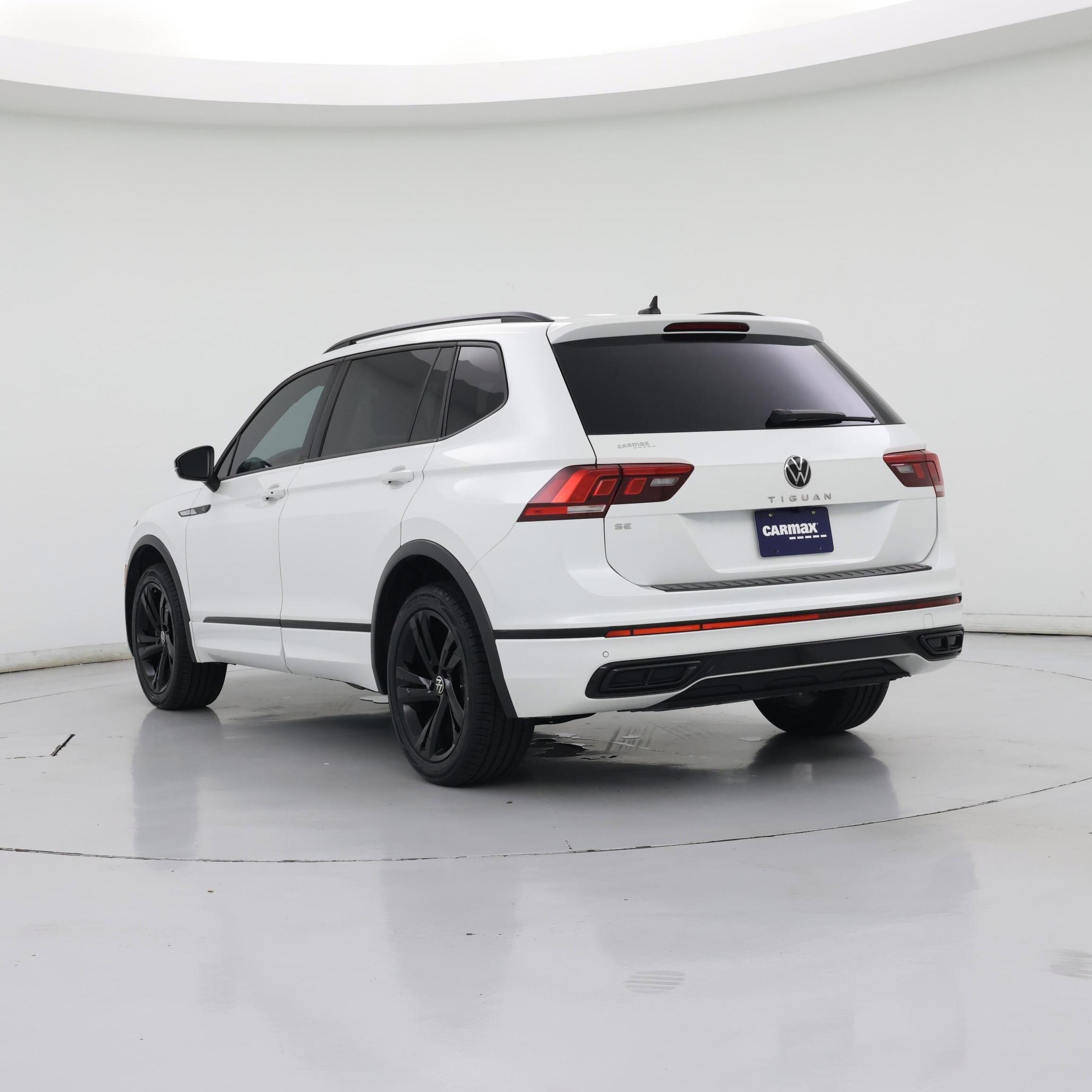 Thumbnail: 2023 Volkswagen Tiguan - 2