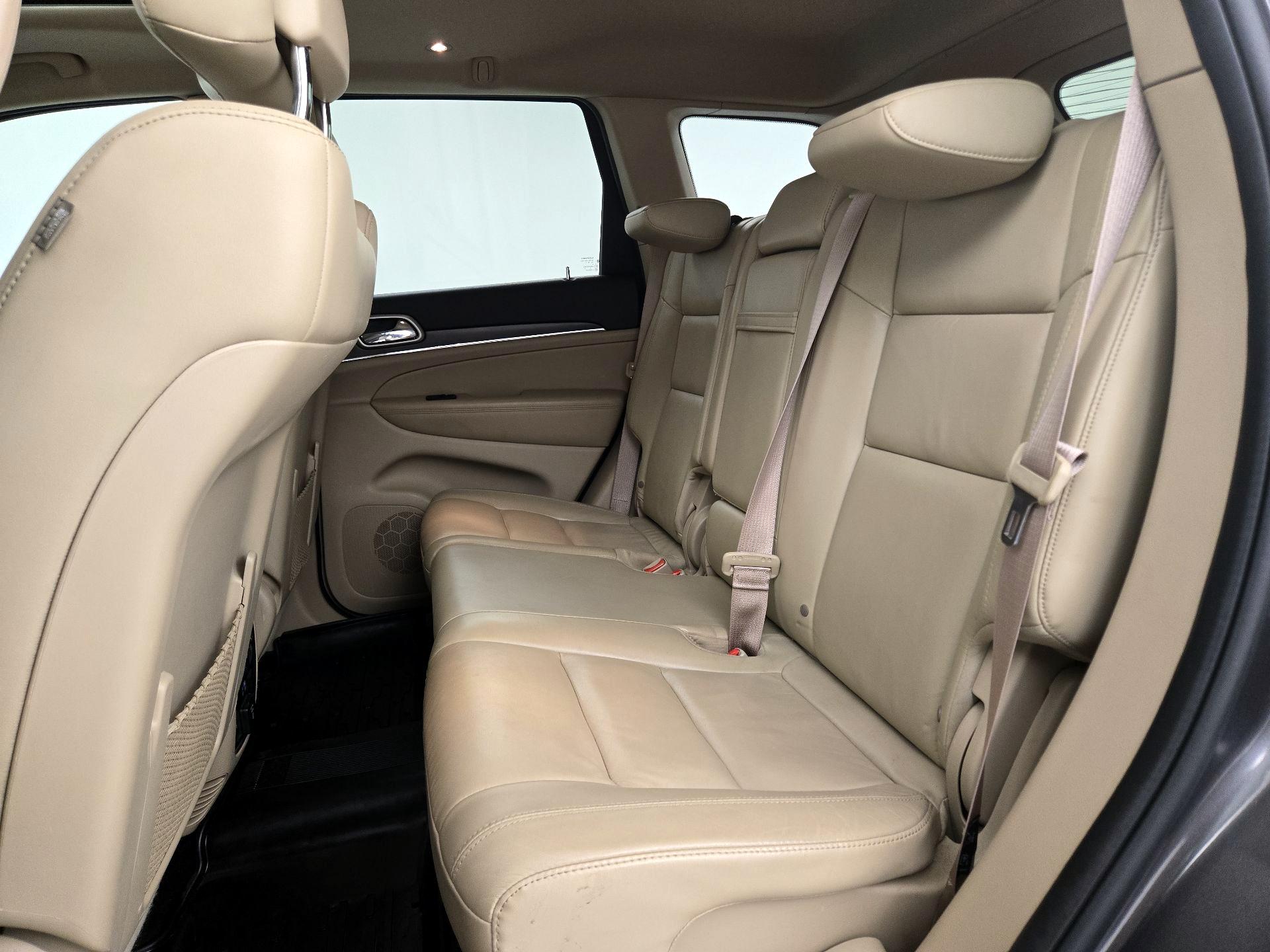 Thumbnail: 2018 Jeep Grand Cherokee - 20