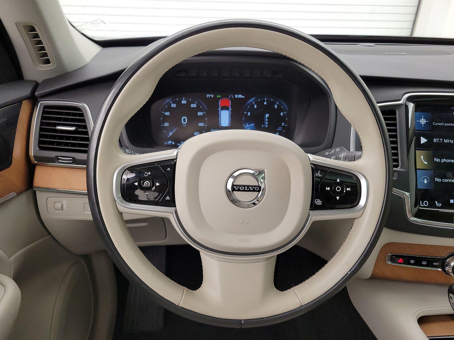 Thumbnail: 2022 Volvo XC90 - 10