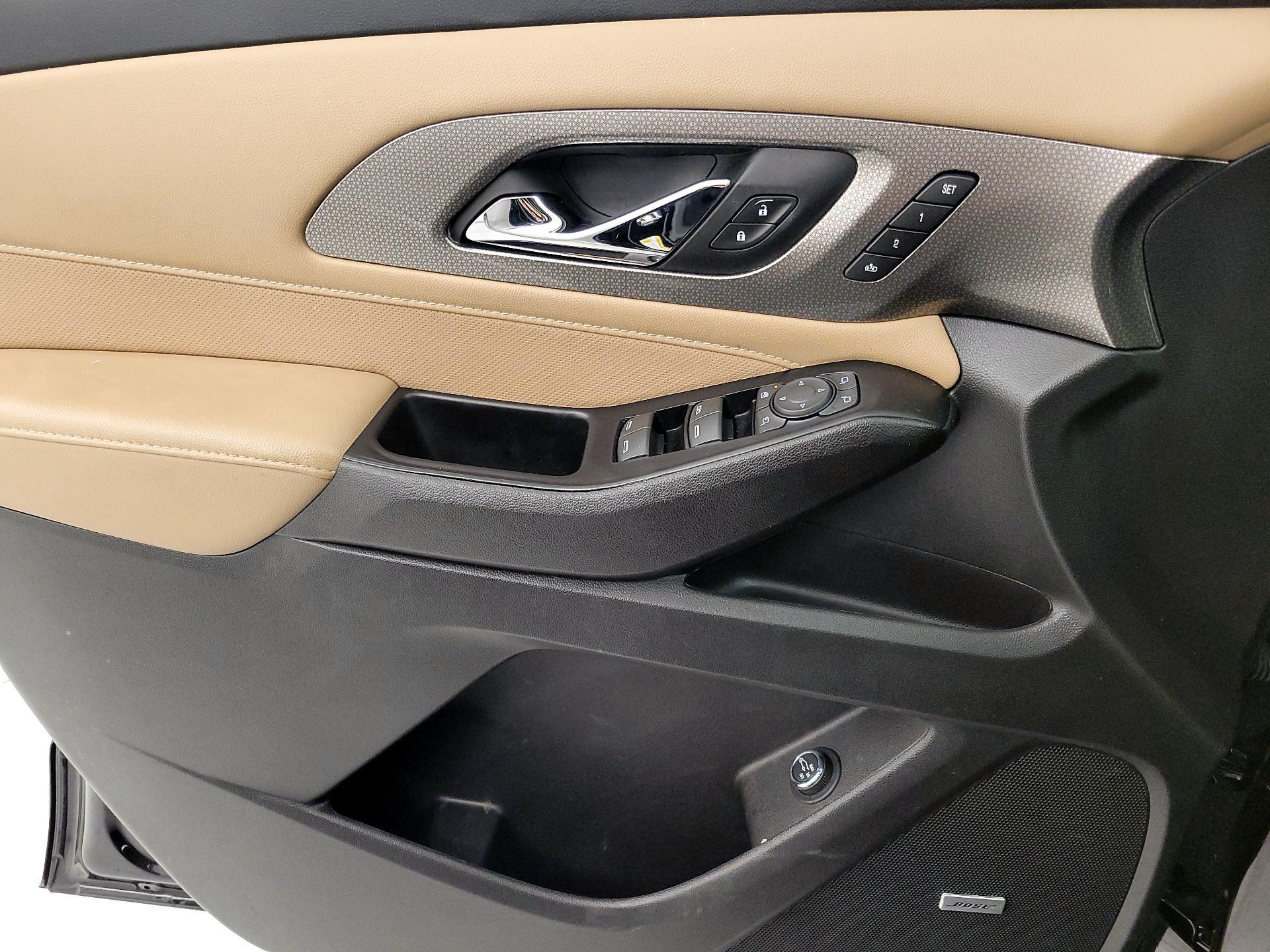Thumbnail: 2023 Chevrolet Traverse - 12