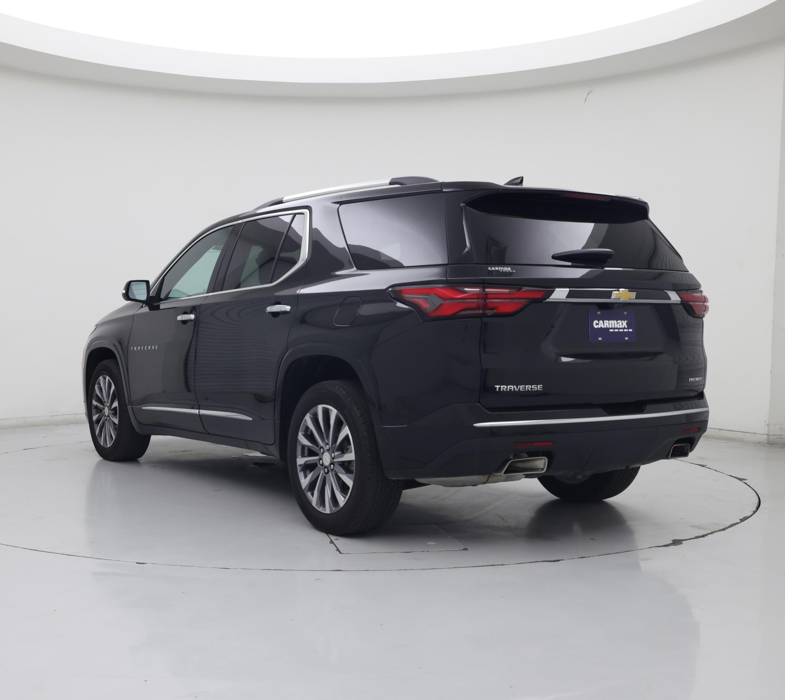 Thumbnail: 2023 Chevrolet Traverse - 2