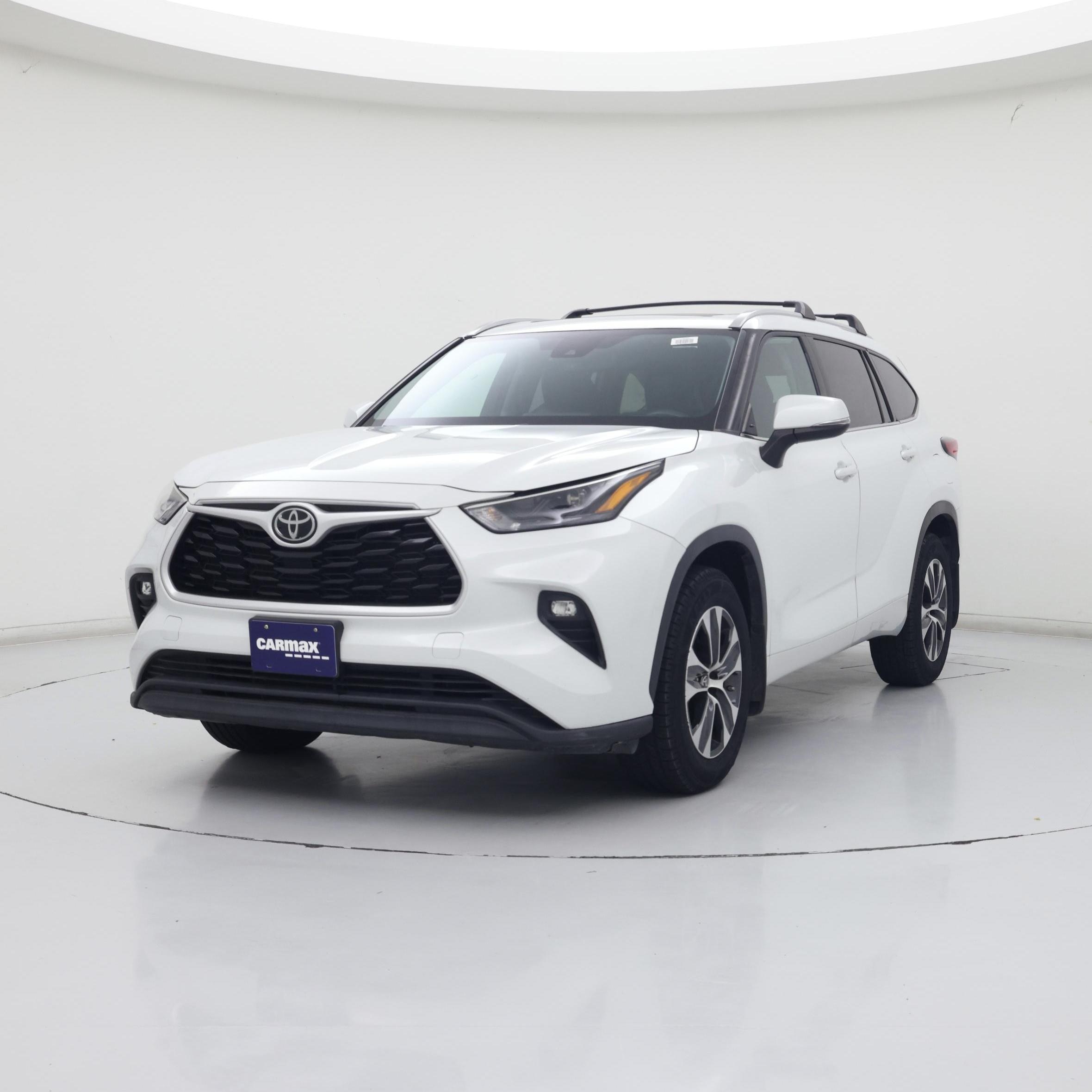 Thumbnail: 2022 Toyota Highlander - 4