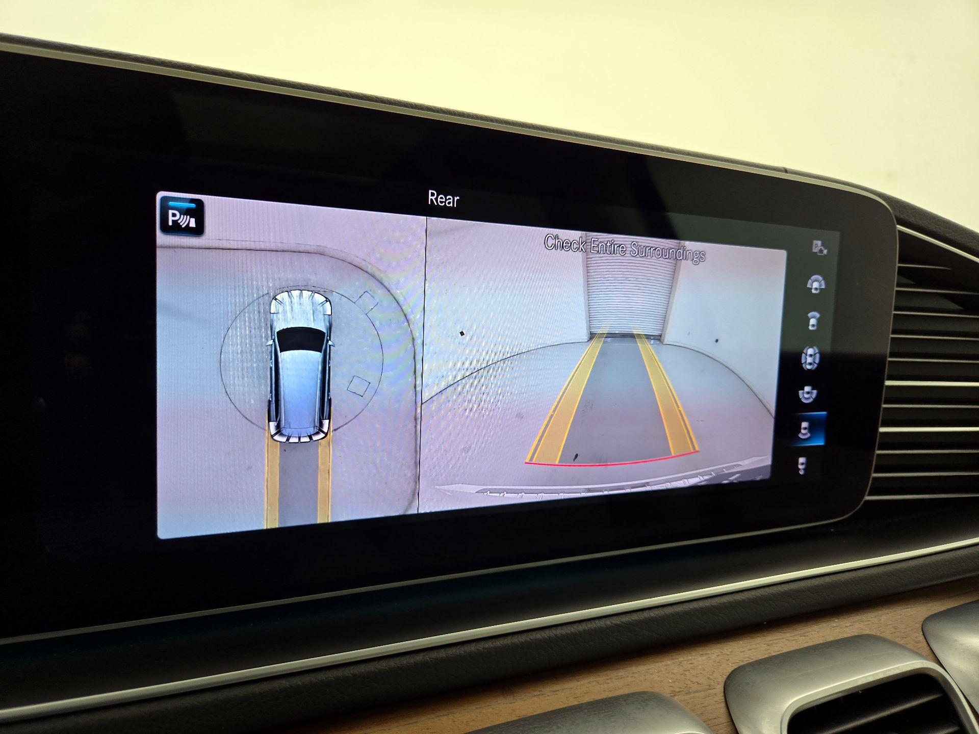 Thumbnail: 2021 Mercedes-Benz GLS - 15