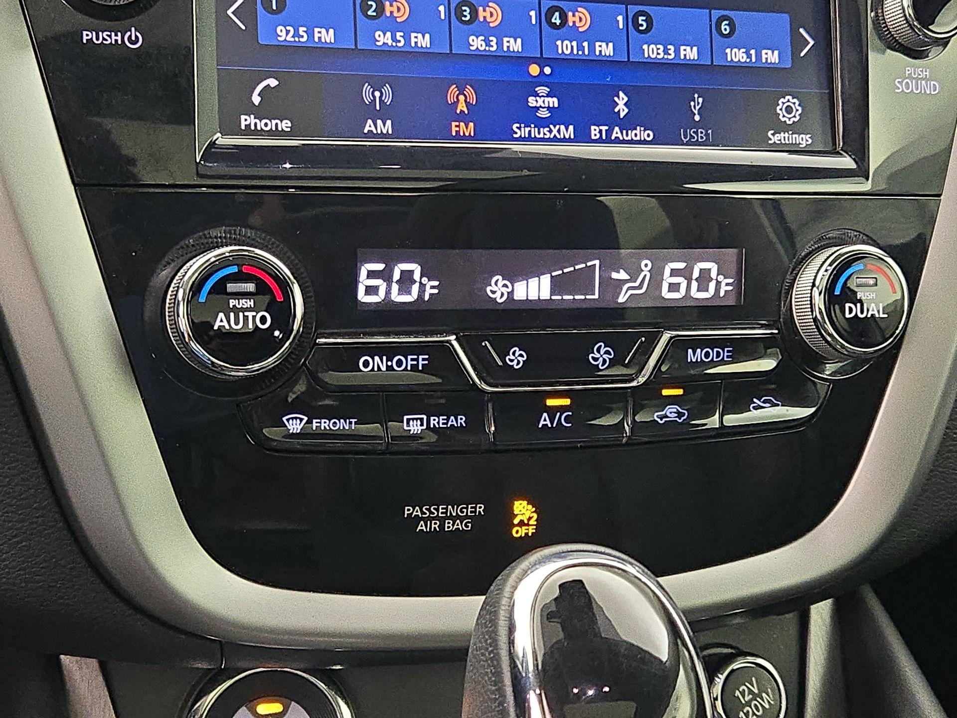 Thumbnail: 2020 Nissan Murano - 17