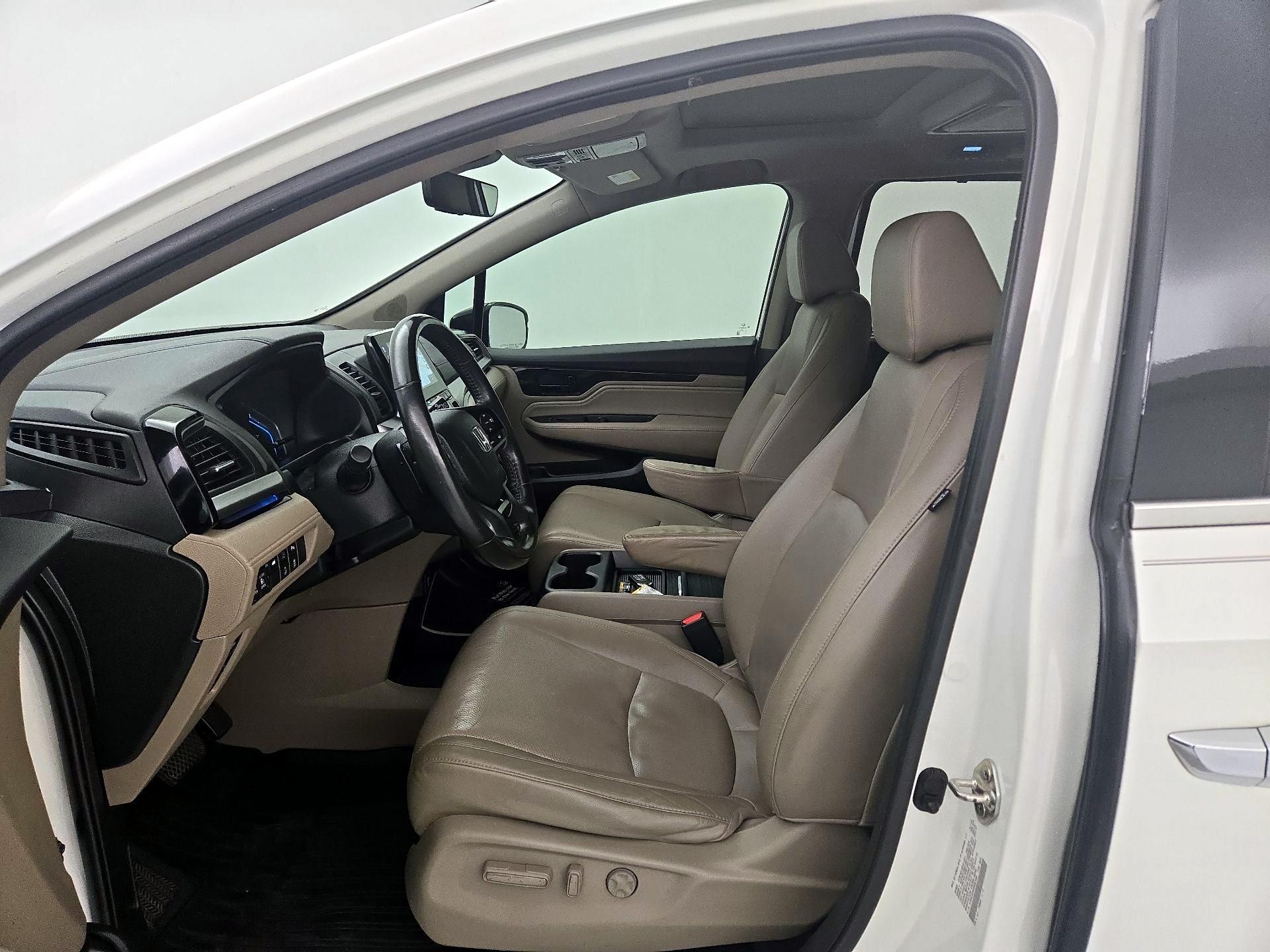 Thumbnail: 2019 Honda Odyssey - 11
