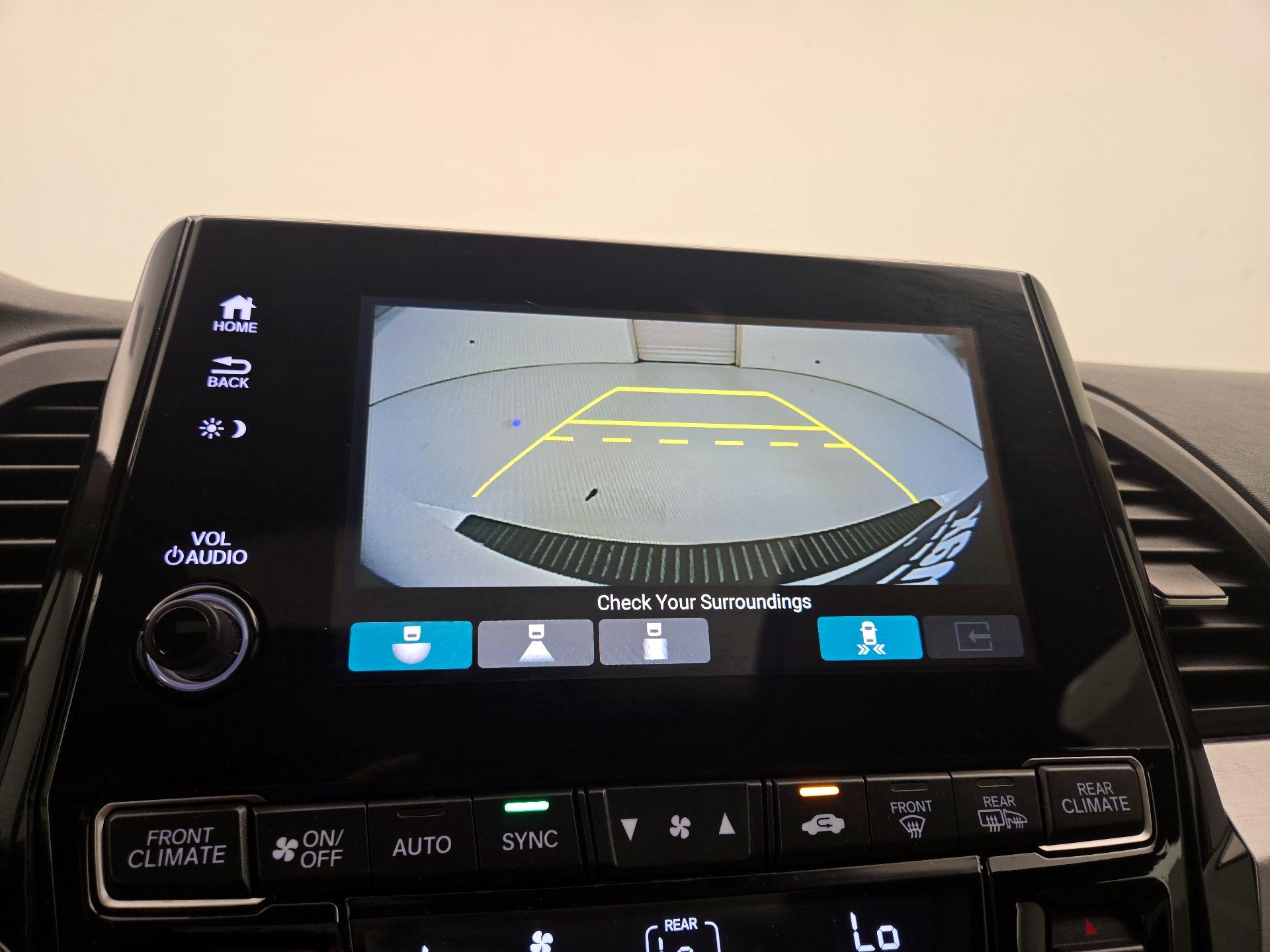 Thumbnail: 2019 Honda Odyssey - 15
