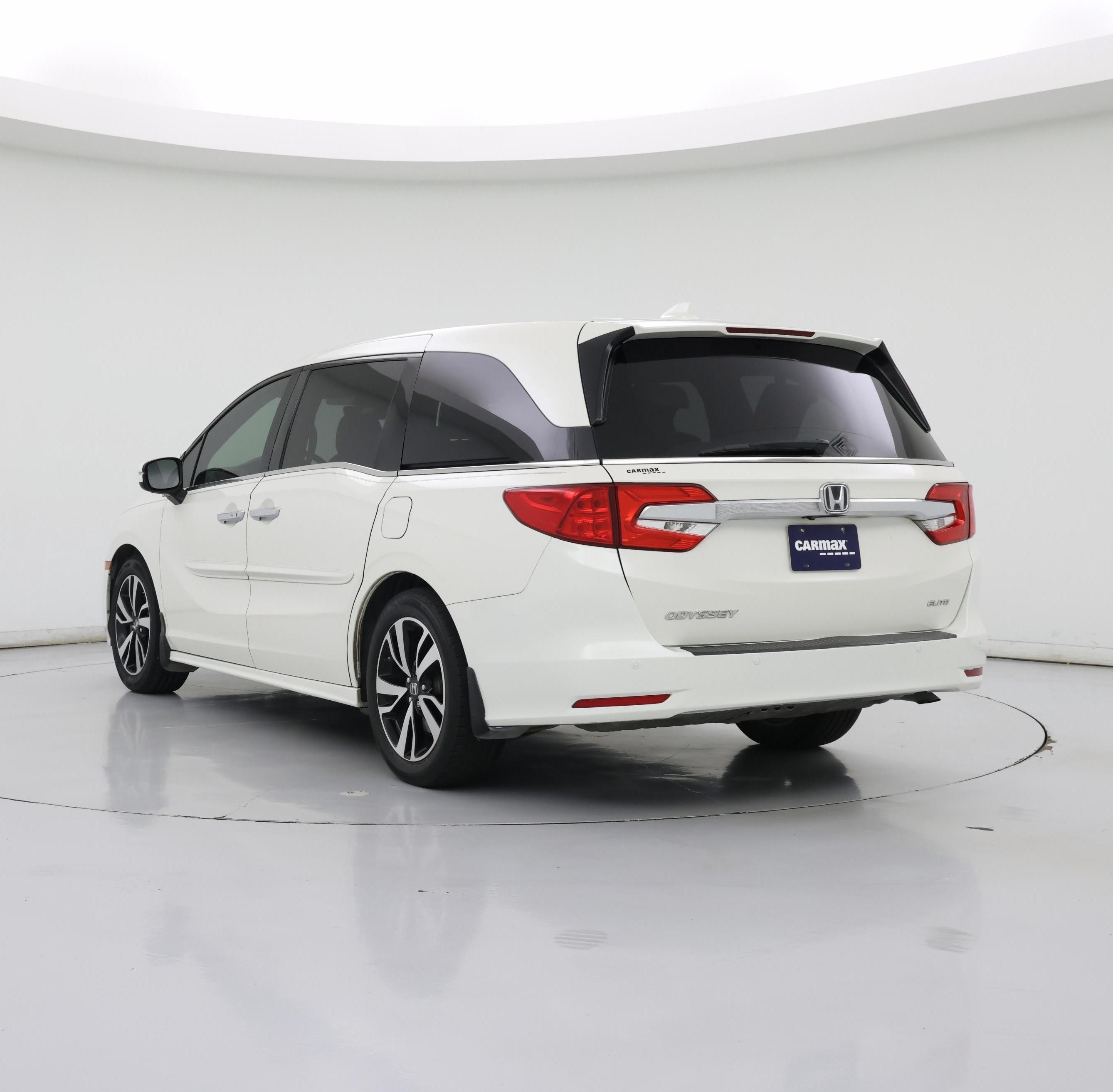 Thumbnail: 2019 Honda Odyssey - 2