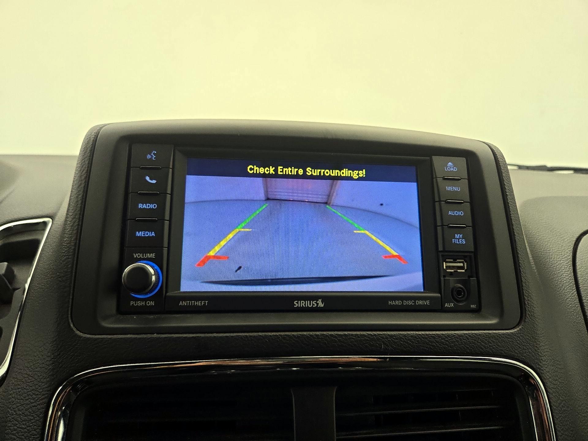 Thumbnail: 2020 Dodge Grand Caravan - 14