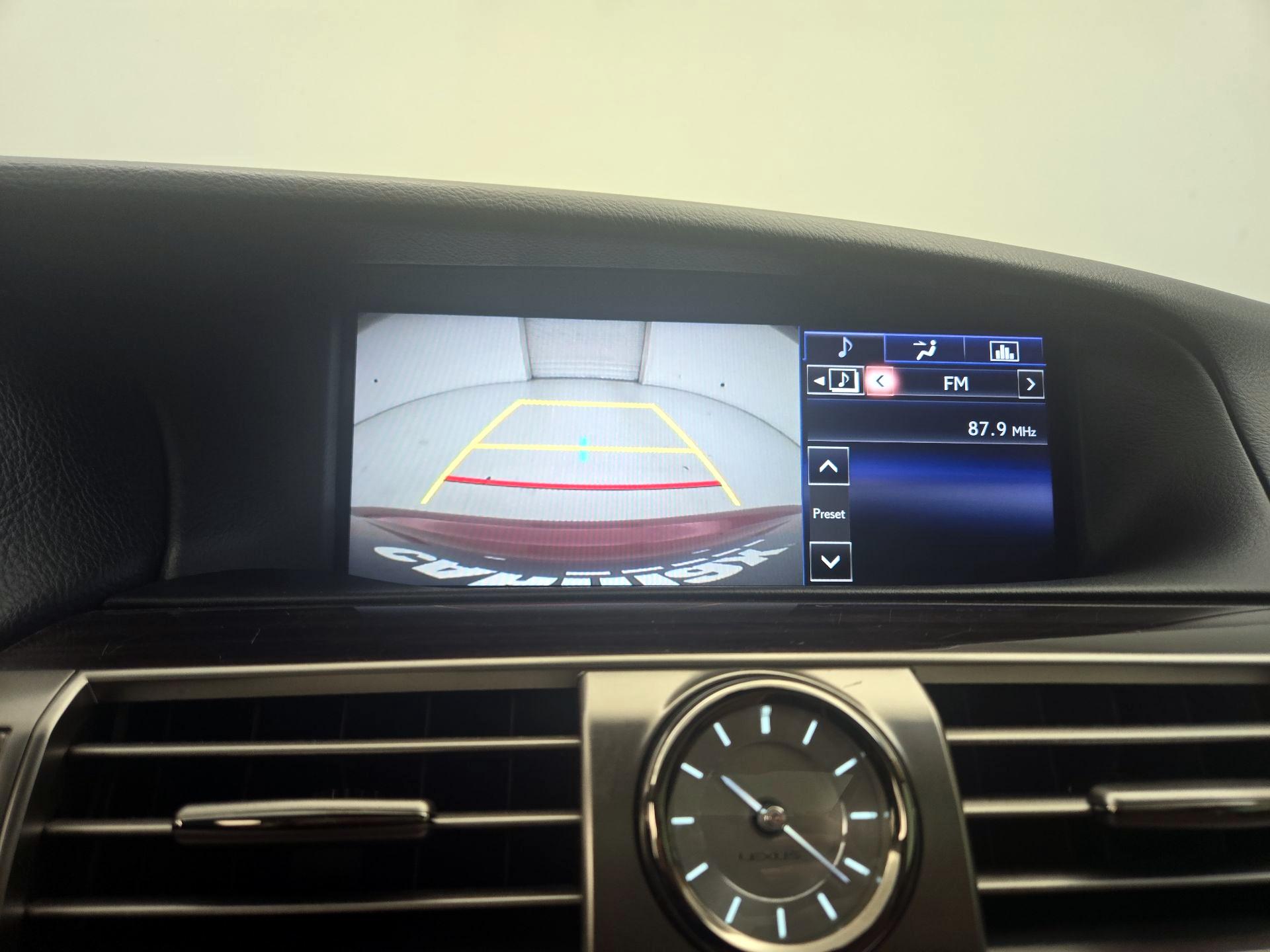 Thumbnail: 2015 Lexus LS - 15