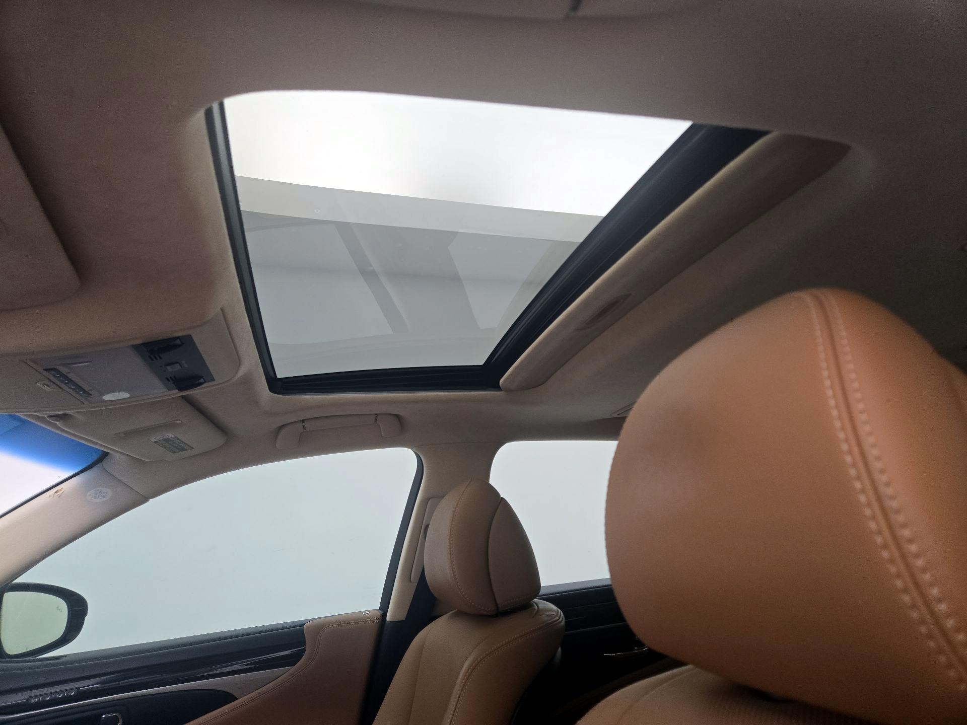 Thumbnail: 2015 Lexus LS - 20