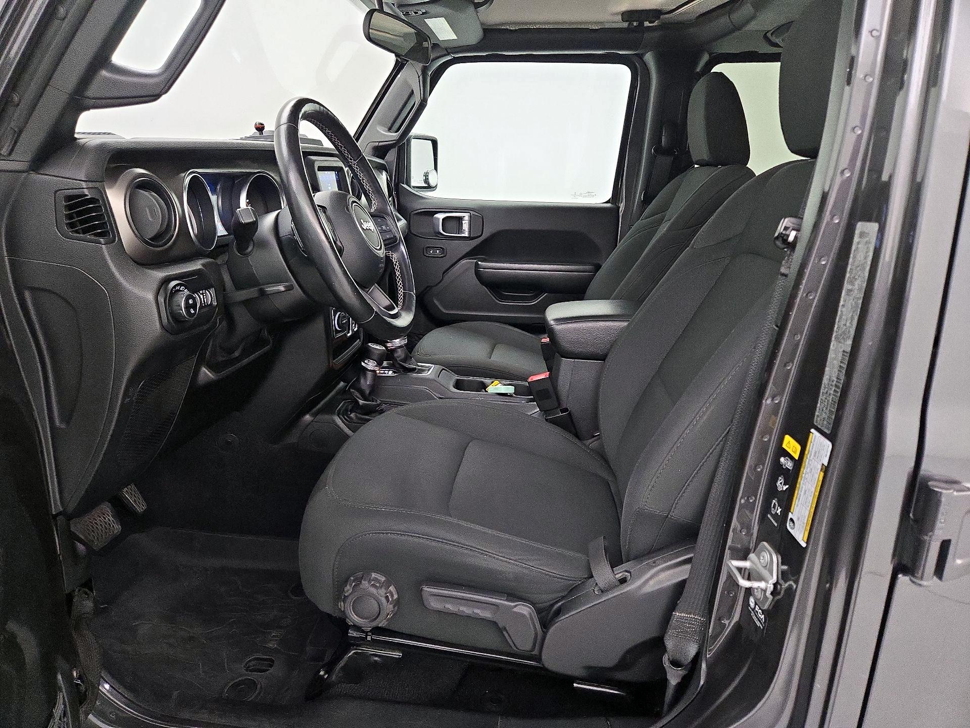 Thumbnail: 2021 Jeep Gladiator - 11