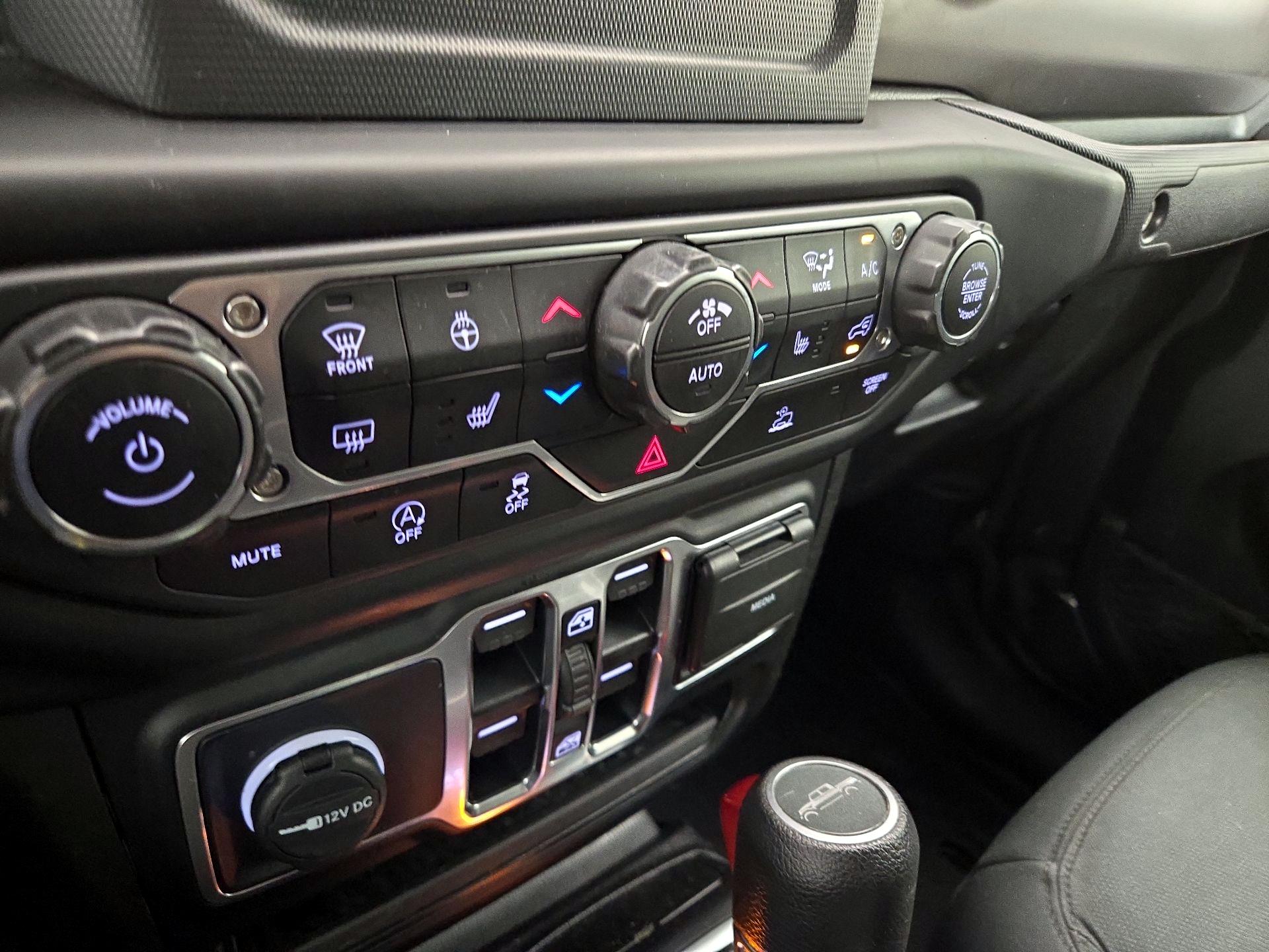Thumbnail: 2021 Jeep Gladiator - 16