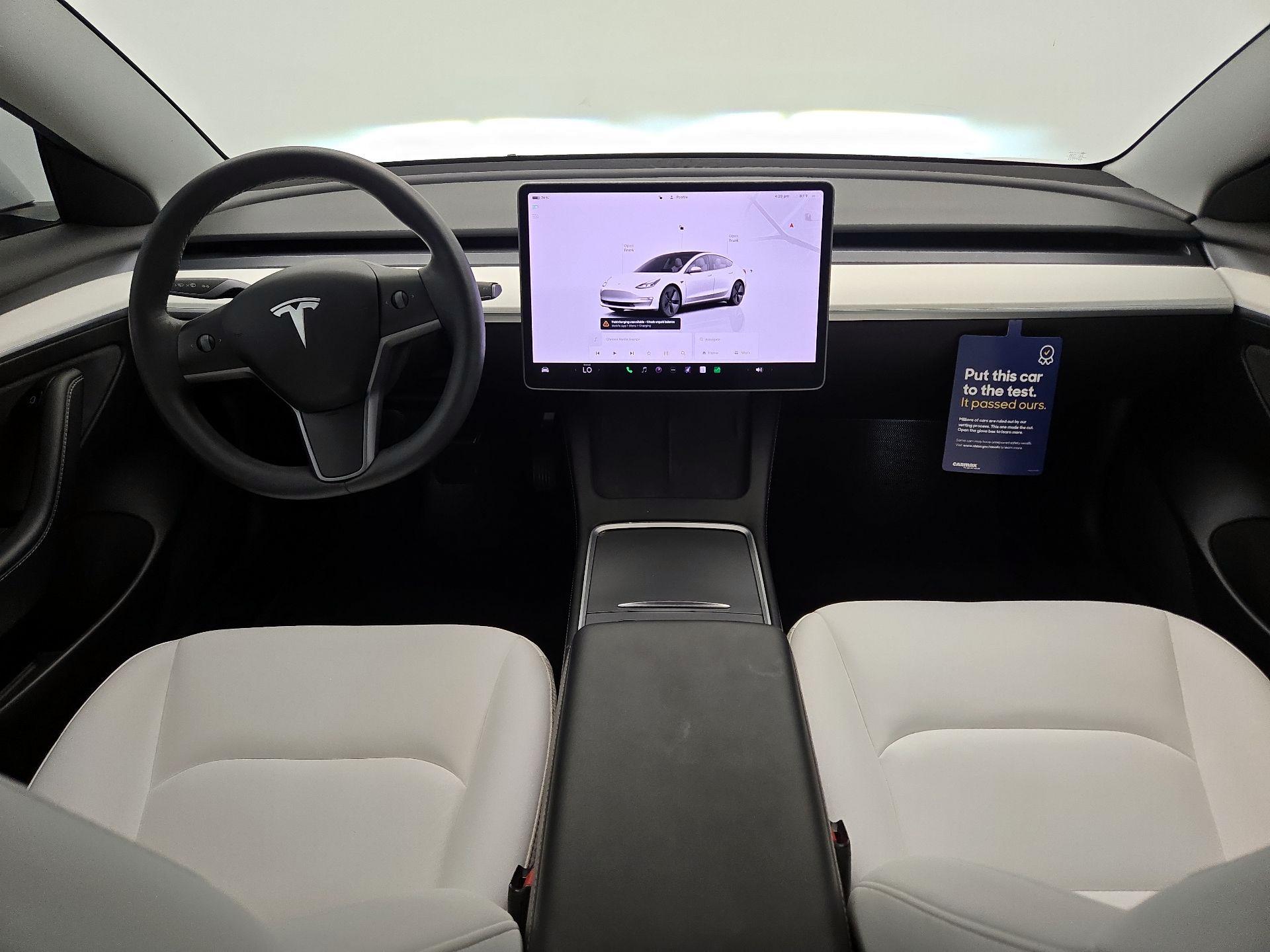 Thumbnail: 2022 Tesla Model 3 - 9