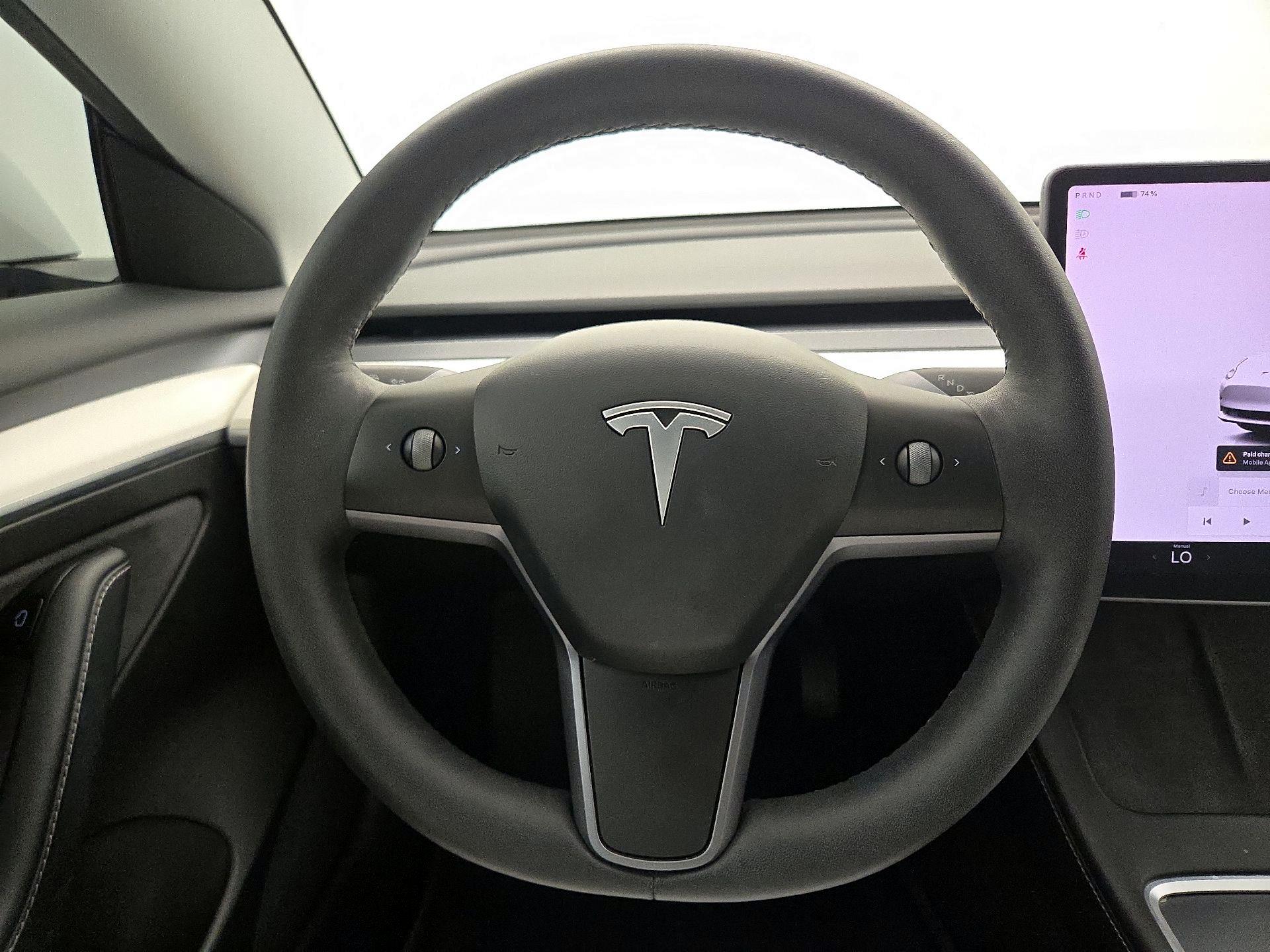 Thumbnail: 2022 Tesla Model 3 - 10