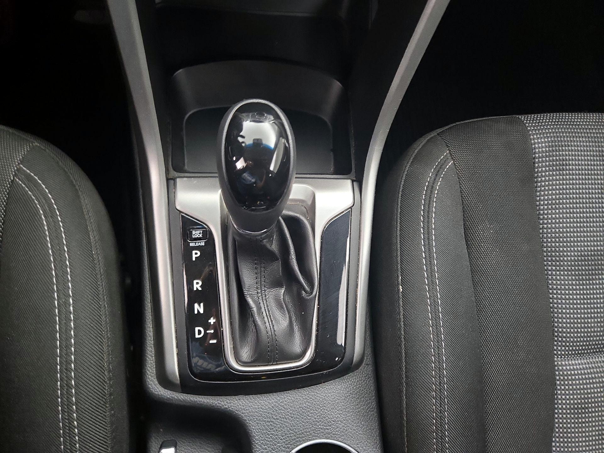 Thumbnail: 2014 Hyundai Elantra - 16
