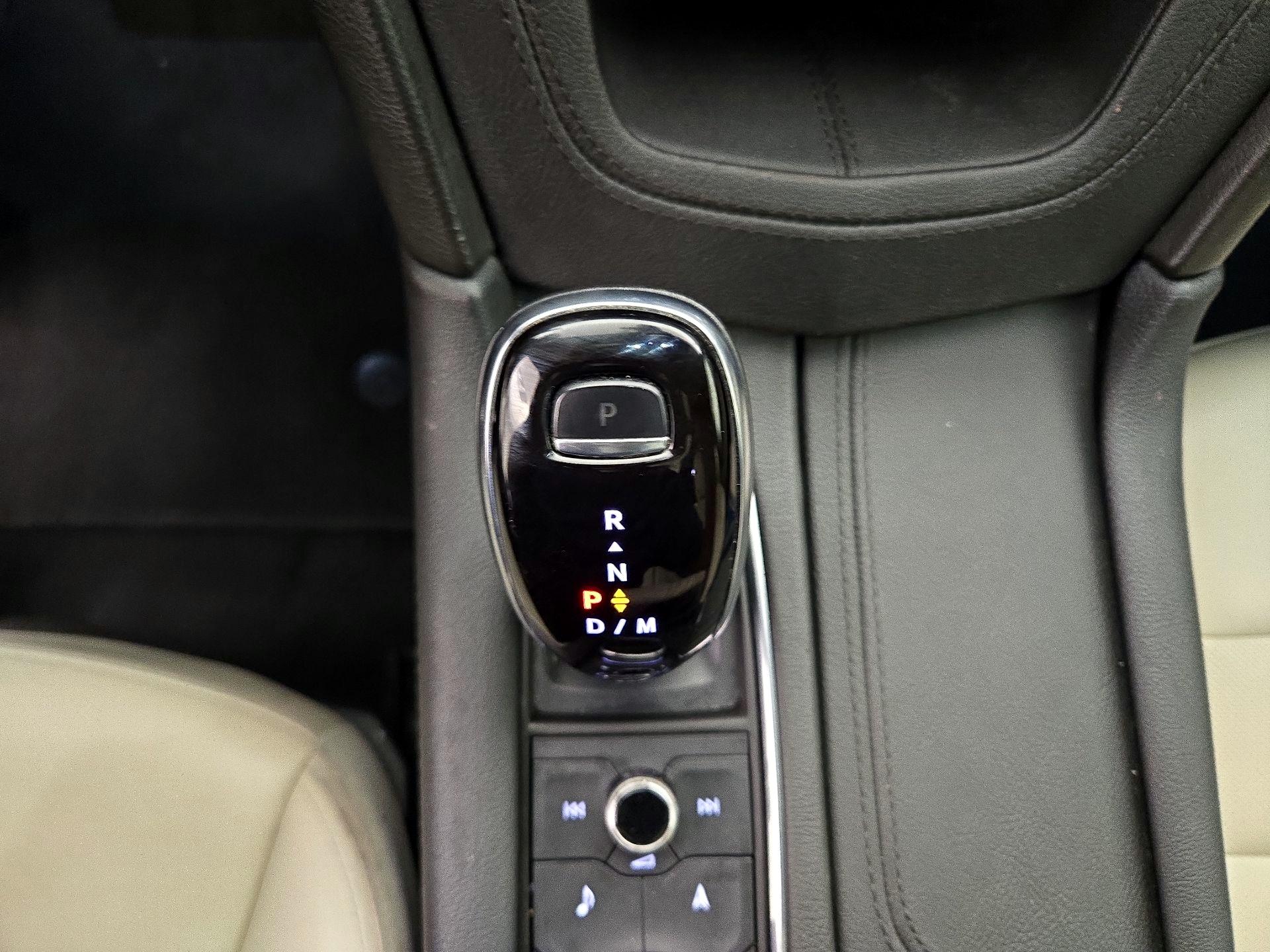 Thumbnail: 2023 Cadillac XT5 - 18