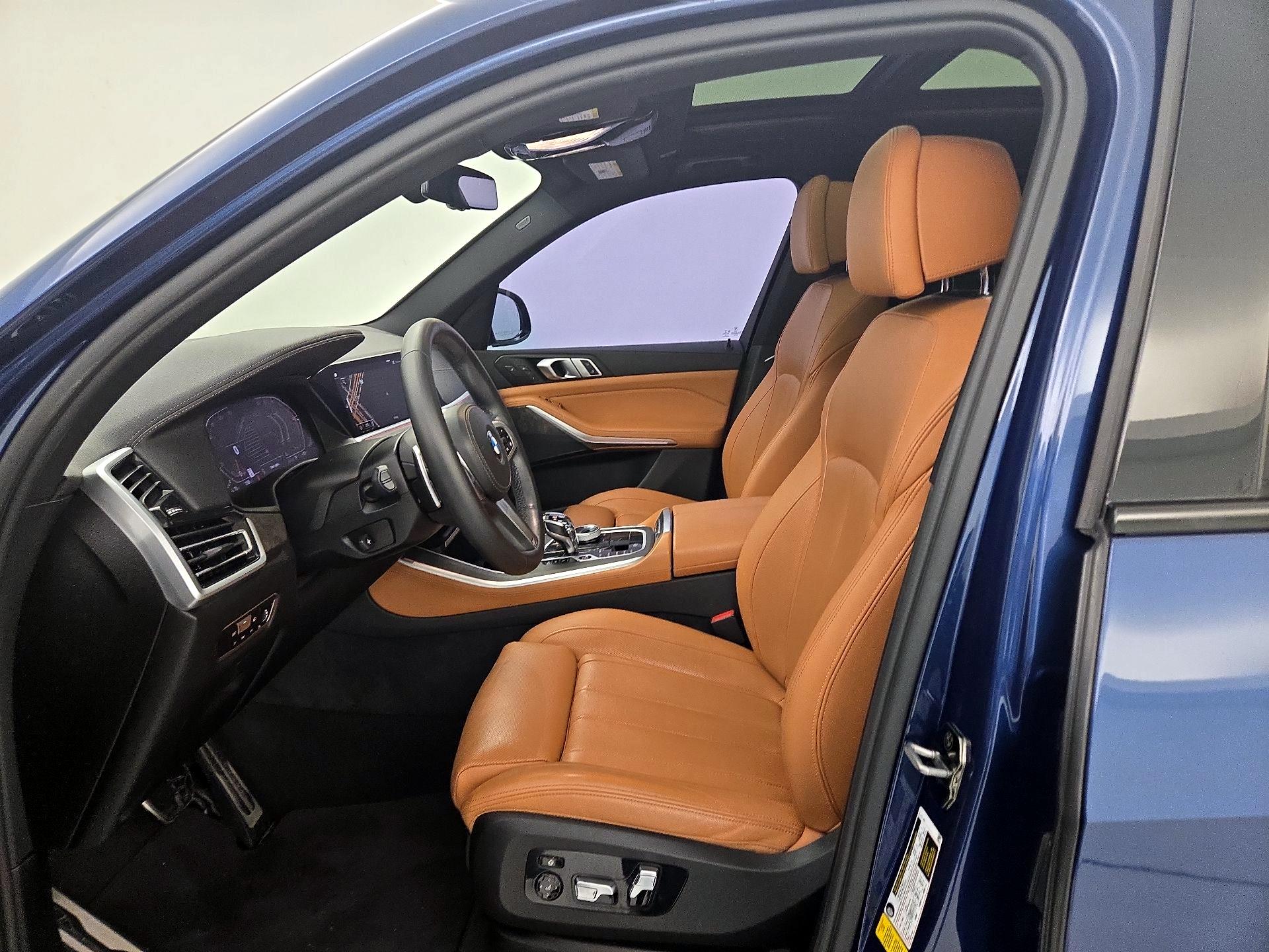 Thumbnail: 2022 BMW X5 - 11