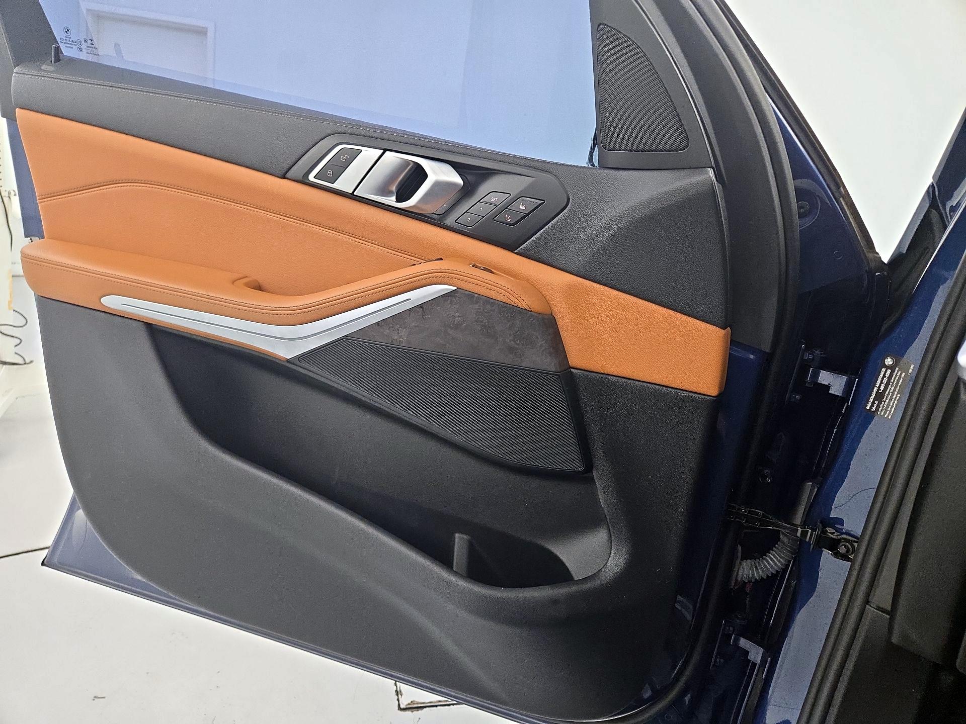 Thumbnail: 2022 BMW X5 - 12