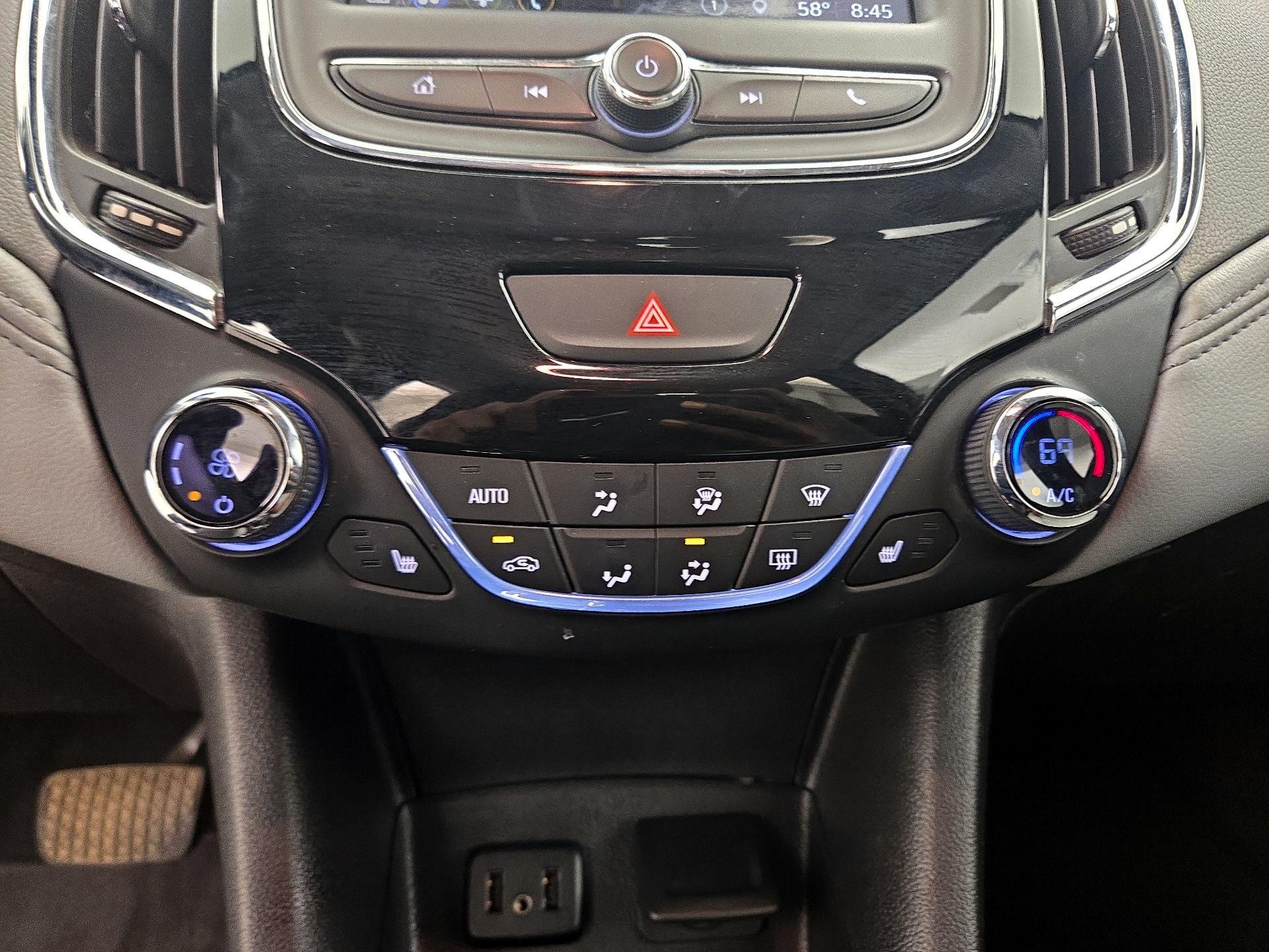 Thumbnail: 2019 Chevrolet Cruze - 16