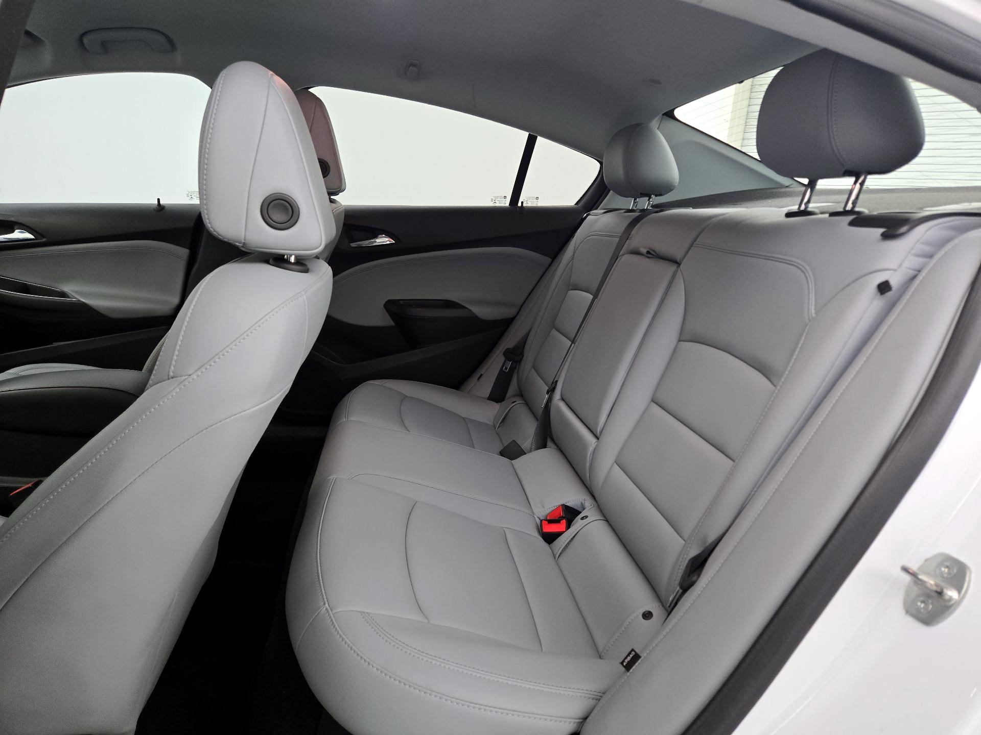 Thumbnail: 2019 Chevrolet Cruze - 19