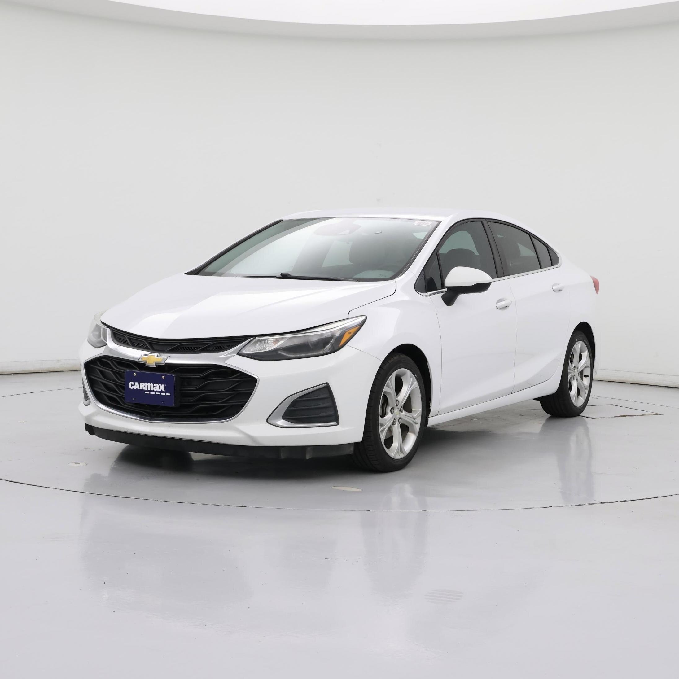 Thumbnail: 2019 Chevrolet Cruze - 4