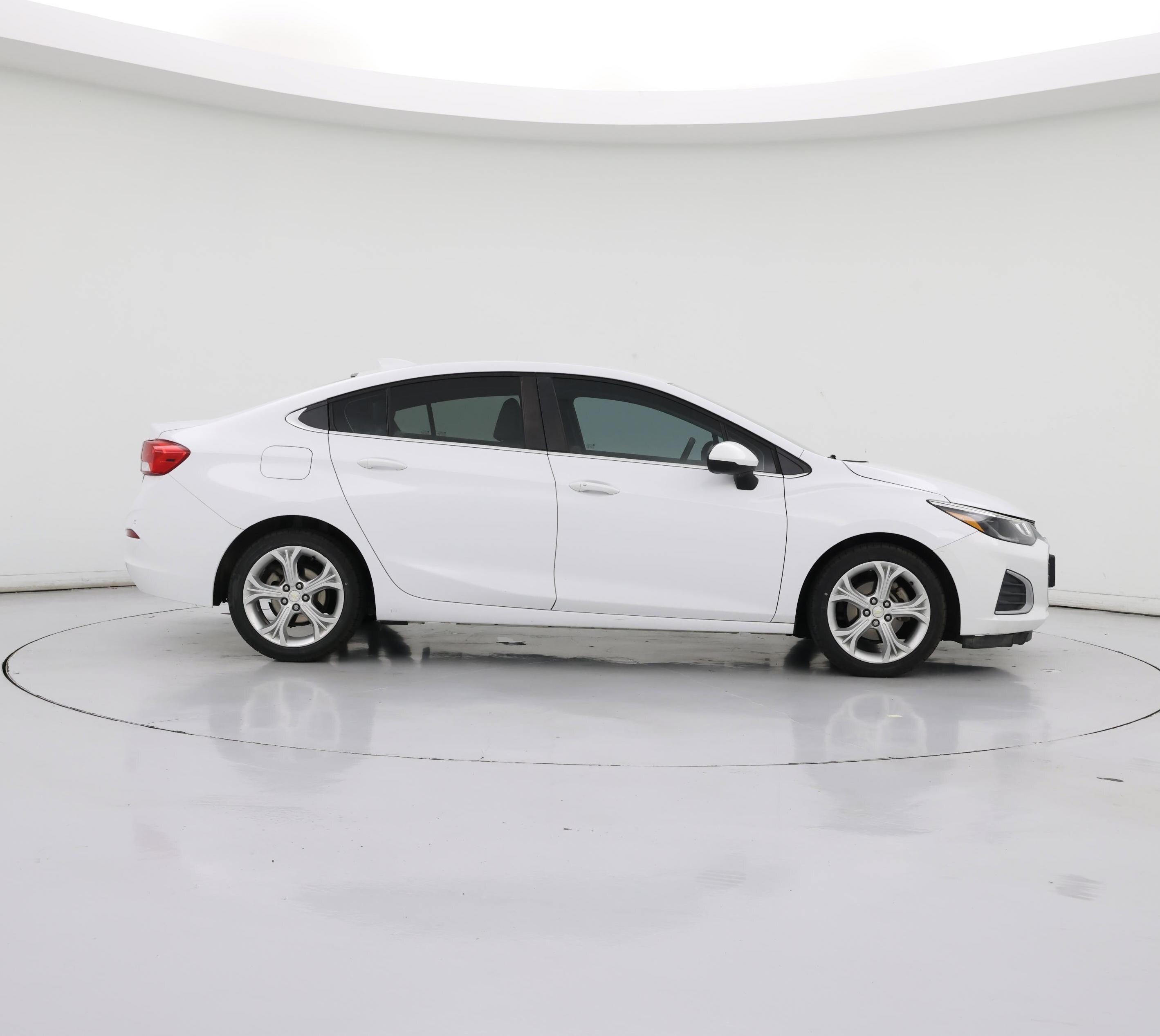 Thumbnail: 2019 Chevrolet Cruze - 7