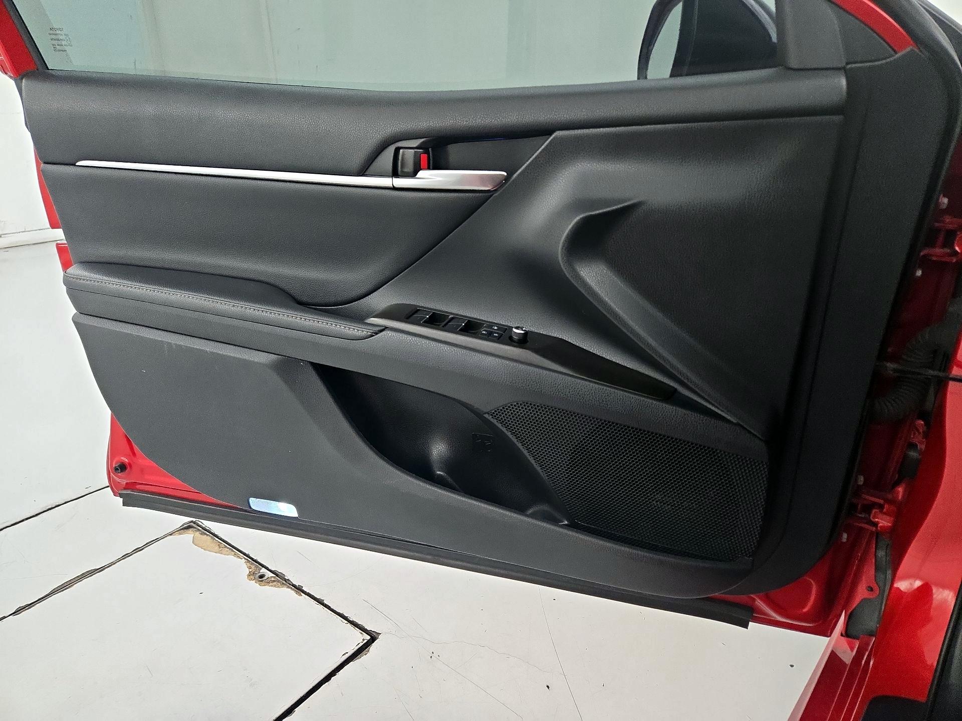 Thumbnail: 2021 Toyota Camry - 12