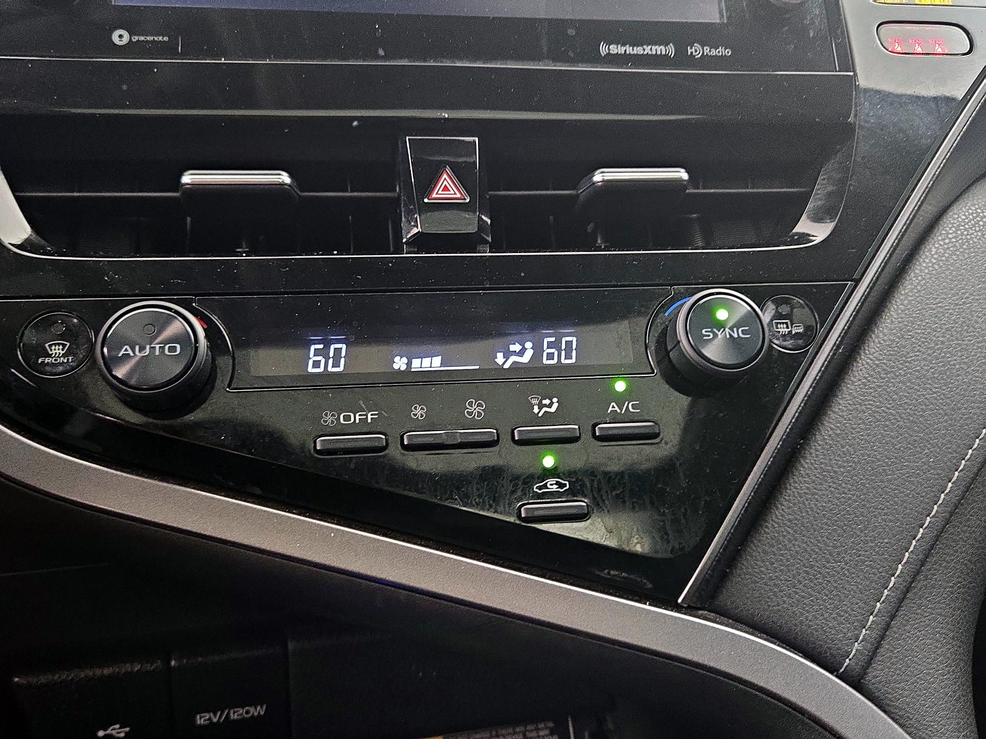 Thumbnail: 2021 Toyota Camry - 16