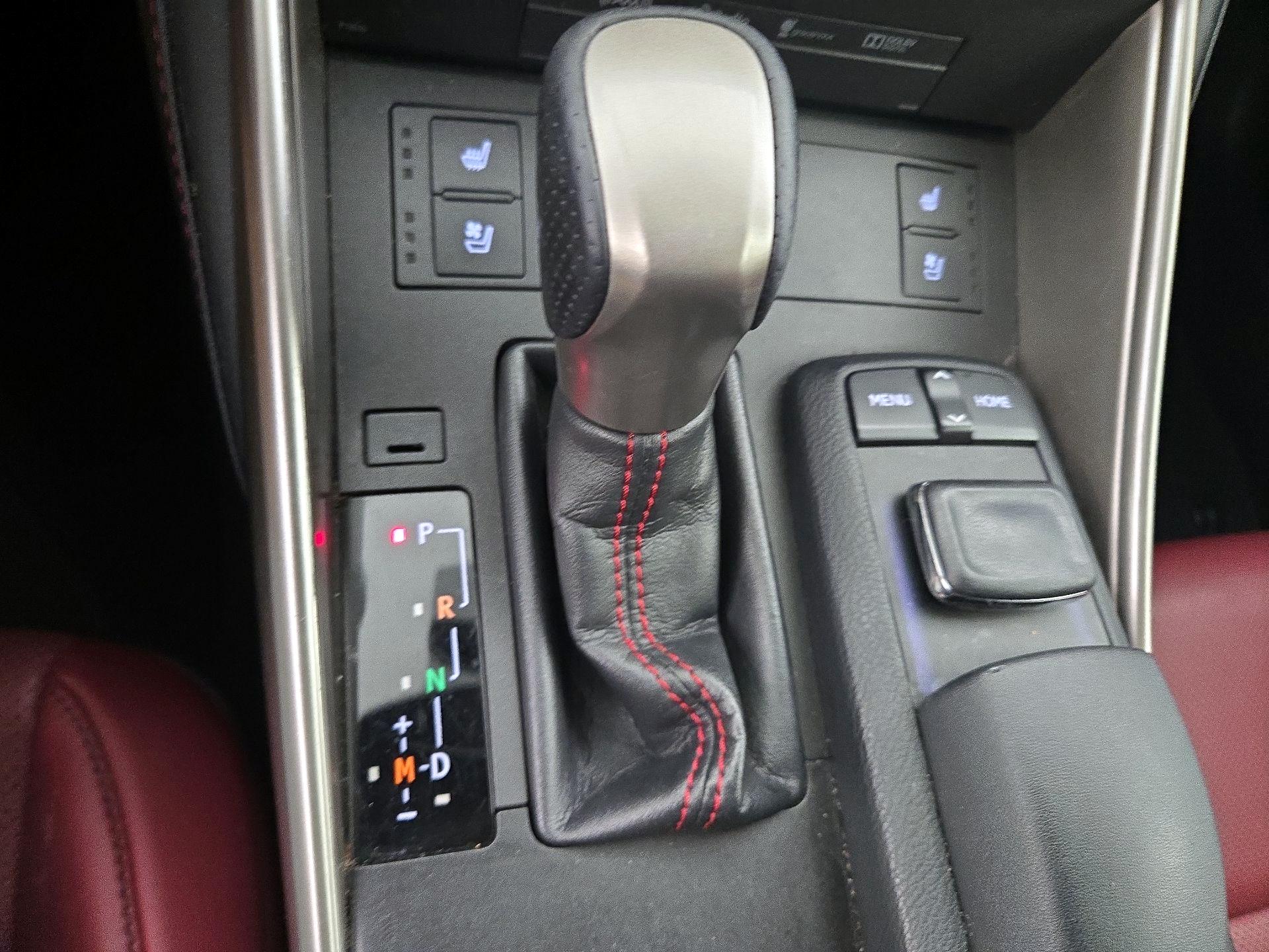 Thumbnail: 2016 Lexus IS - 18