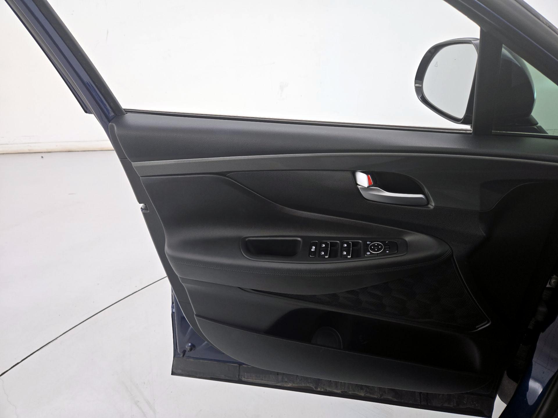 Thumbnail: 2022 Hyundai Santa Fe - 12
