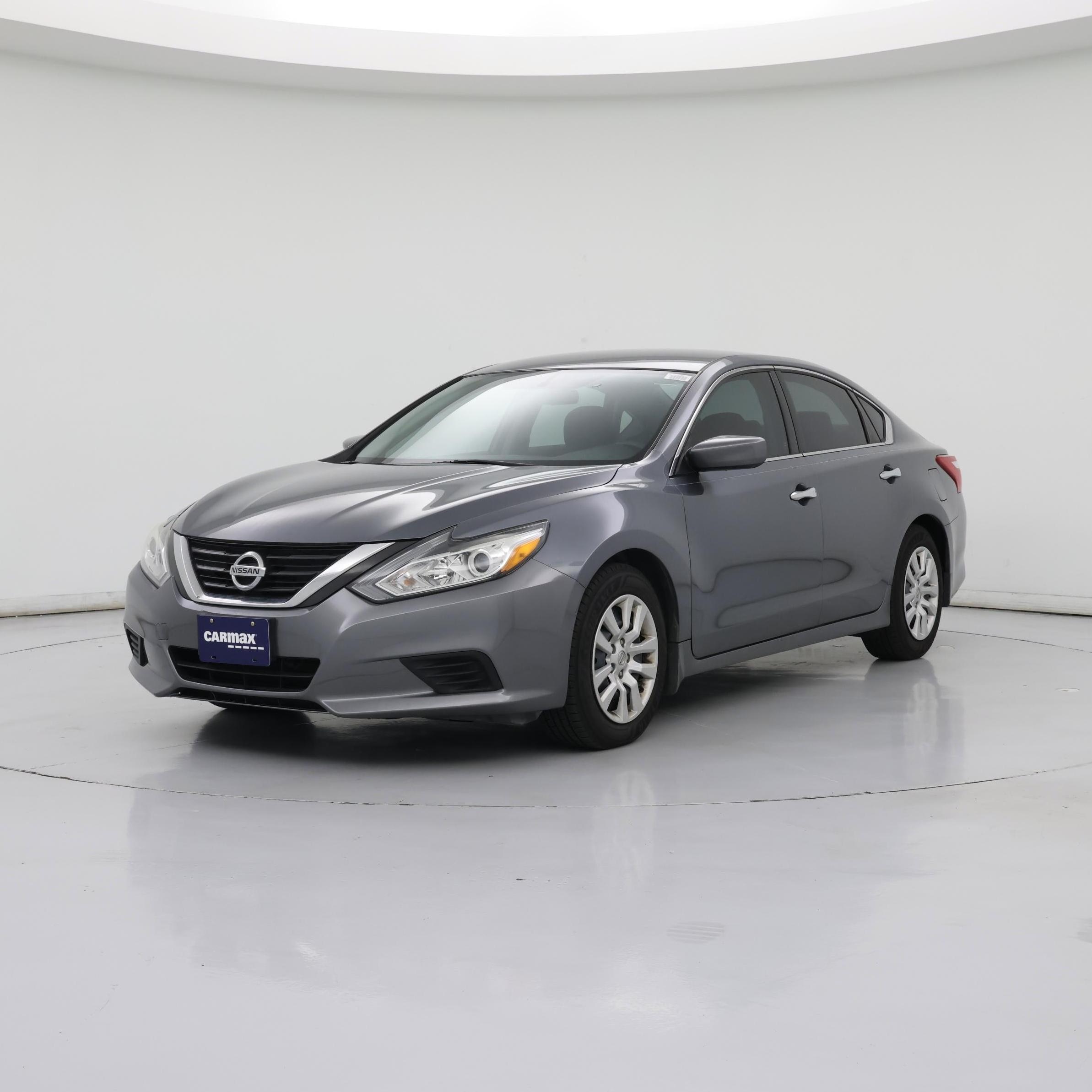 Thumbnail: 2016 Nissan Altima - 4
