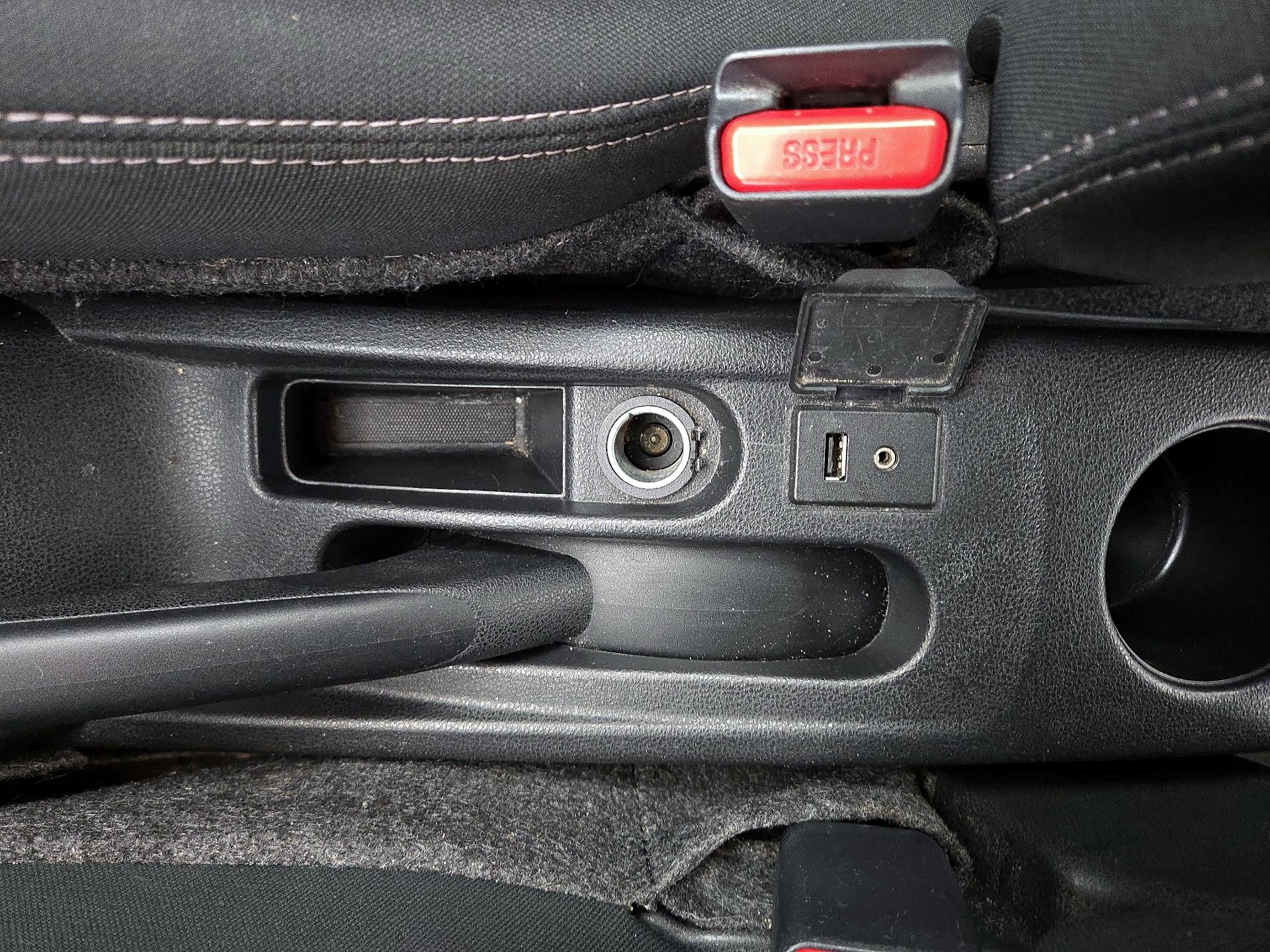 Thumbnail: 2016 Nissan Versa - 17