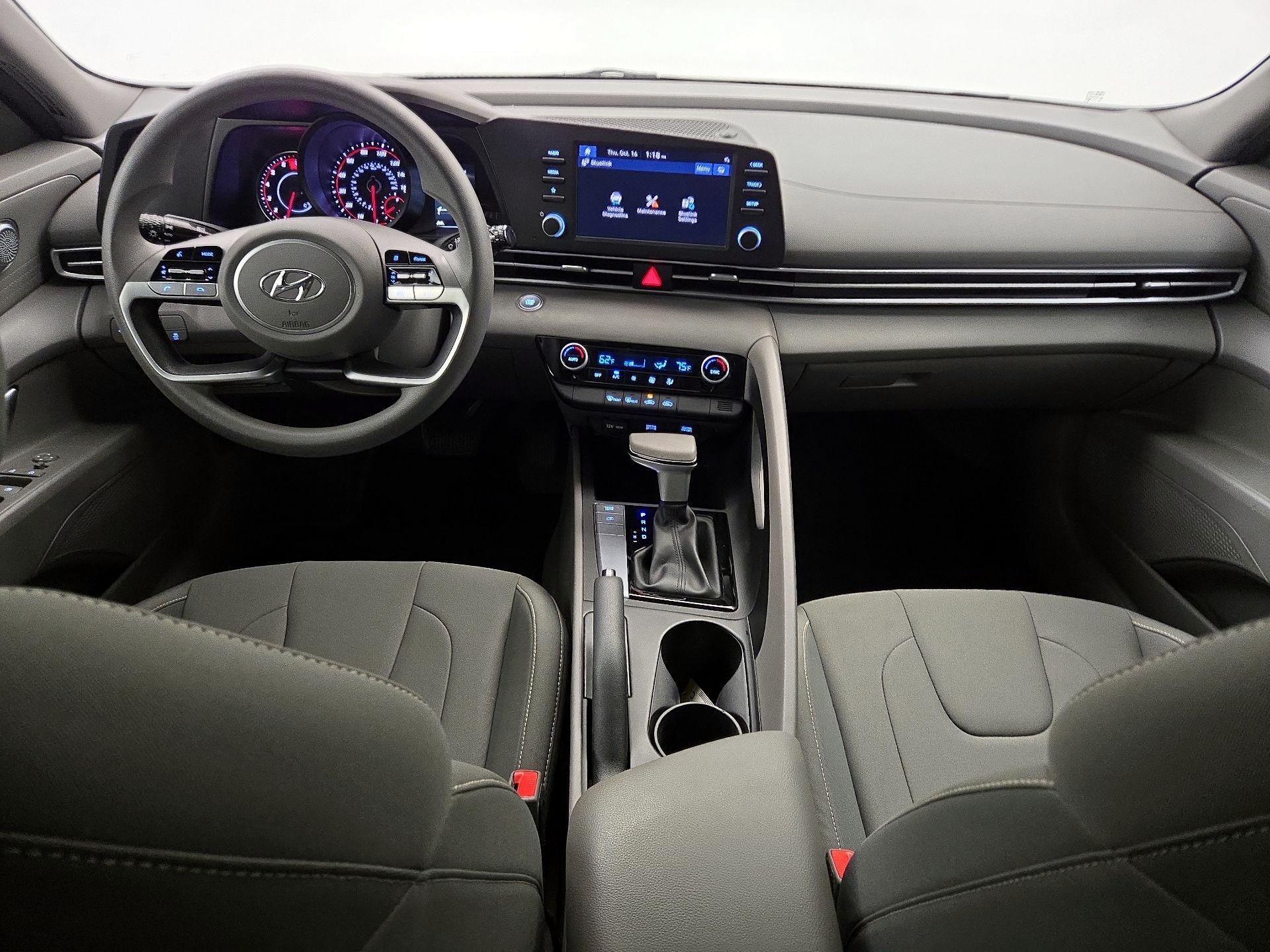 Thumbnail: 2023 Hyundai Elantra - 9