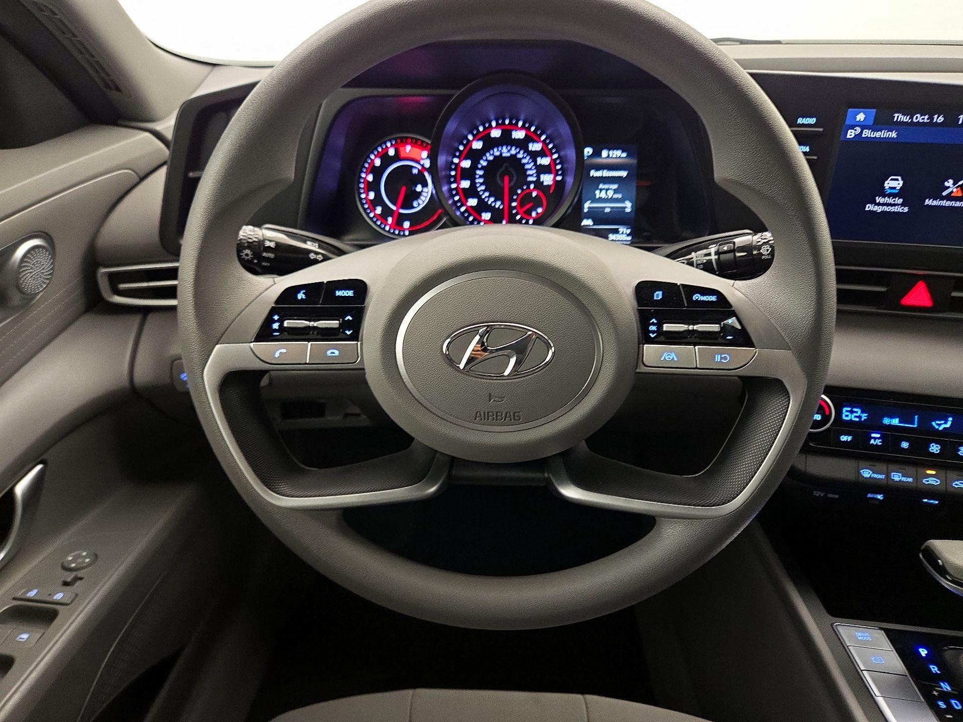 Thumbnail: 2023 Hyundai Elantra - 10