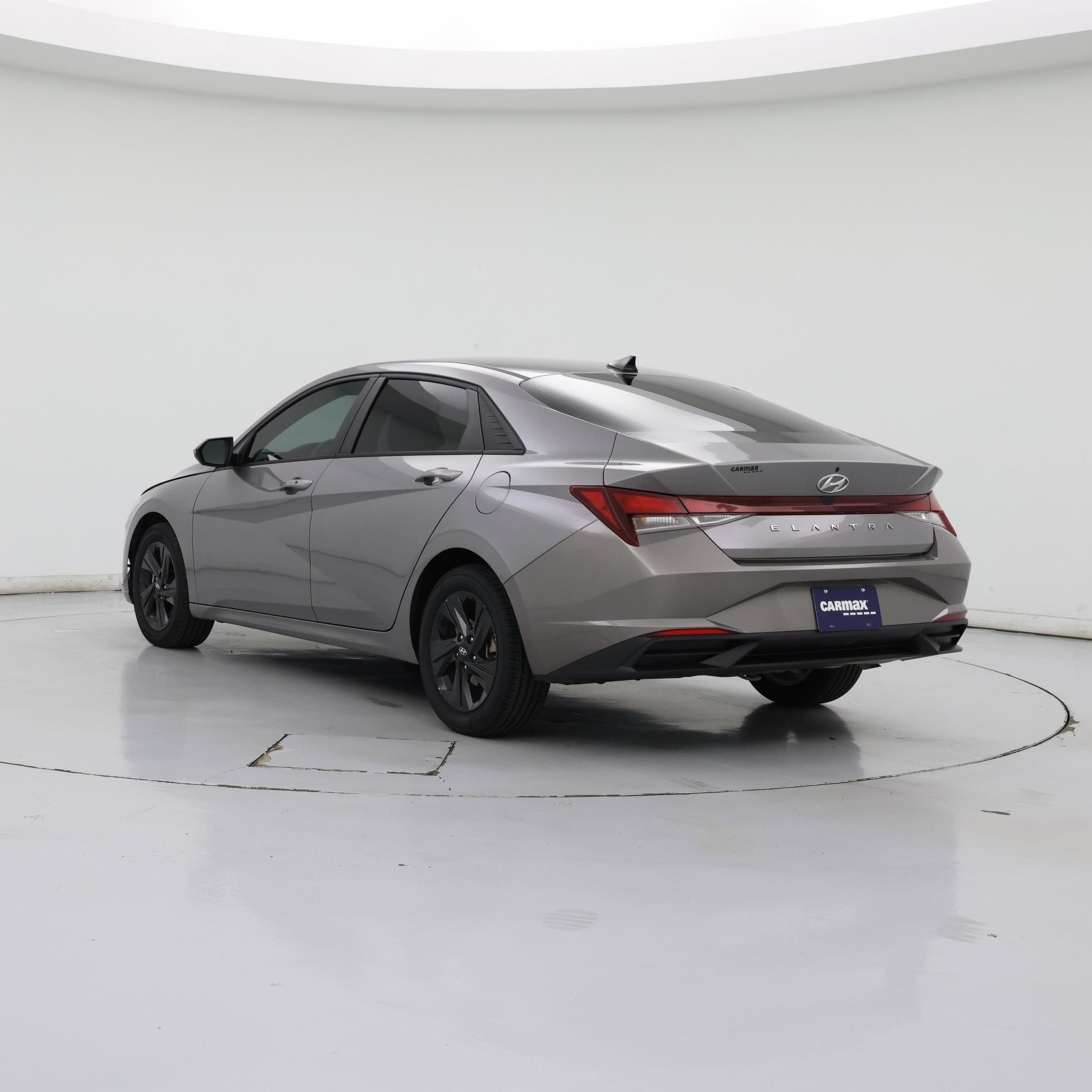 Thumbnail: 2023 Hyundai Elantra - 2