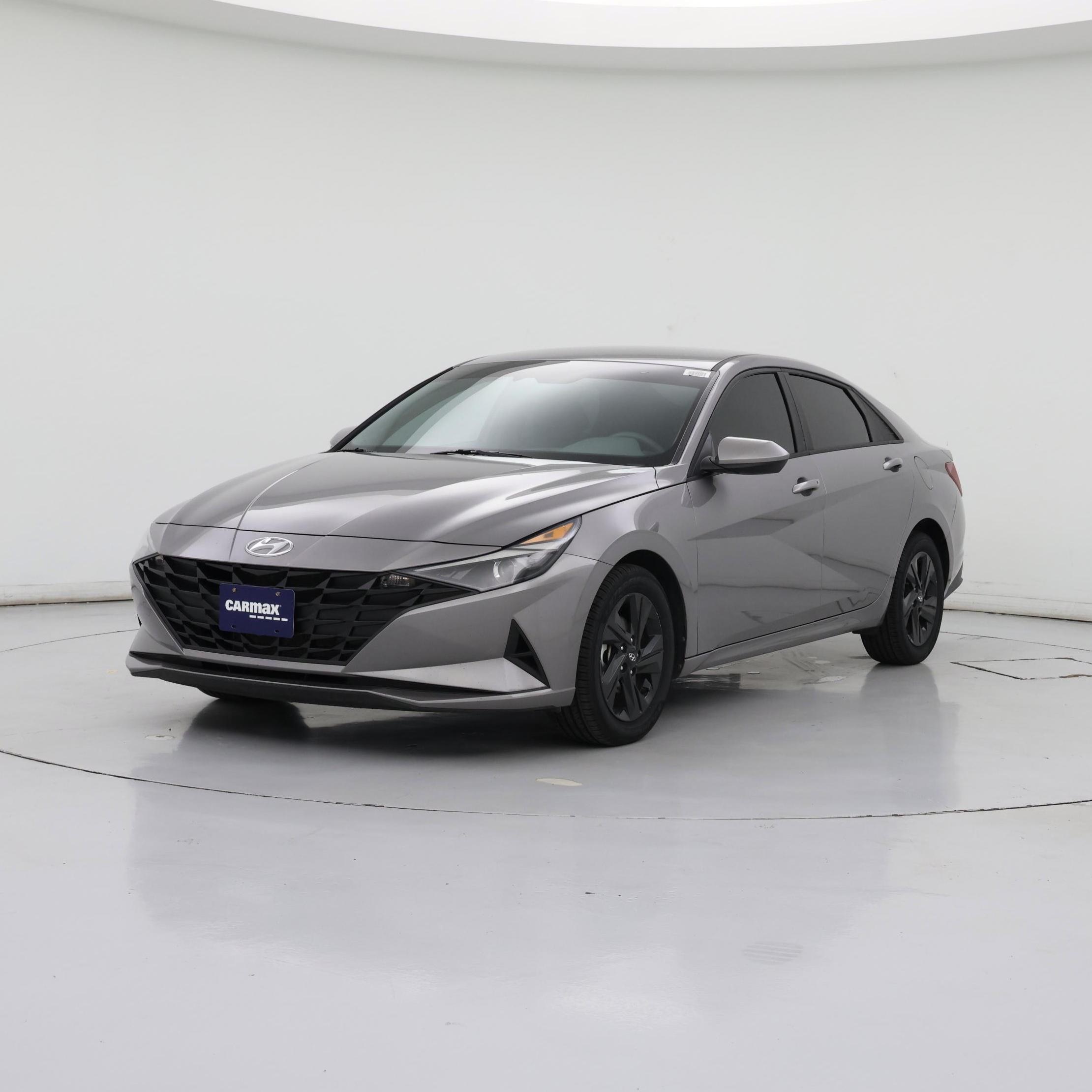 Thumbnail: 2023 Hyundai Elantra - 4